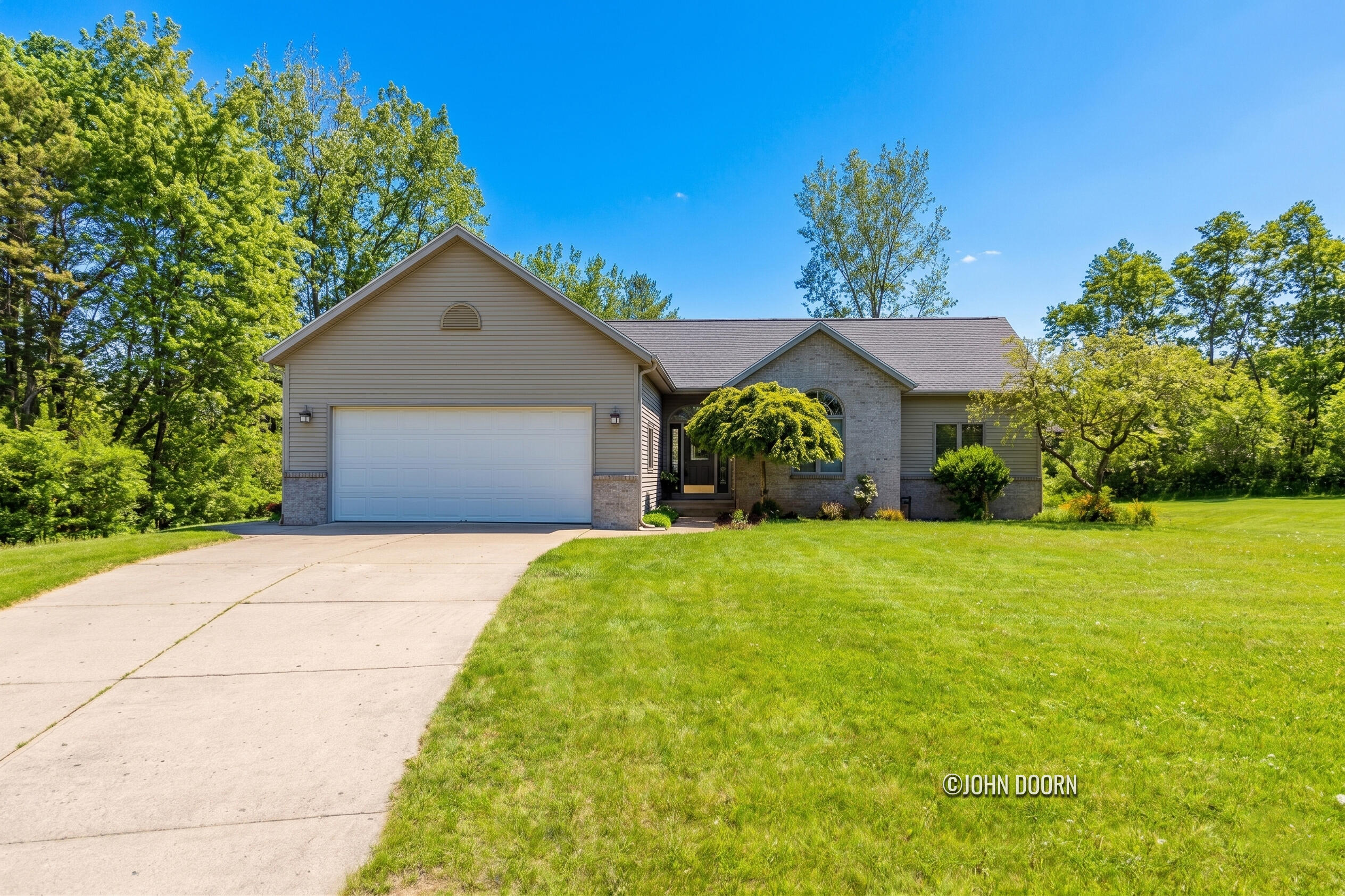 57 Rollingbrook Drive NE Ada MI 49301