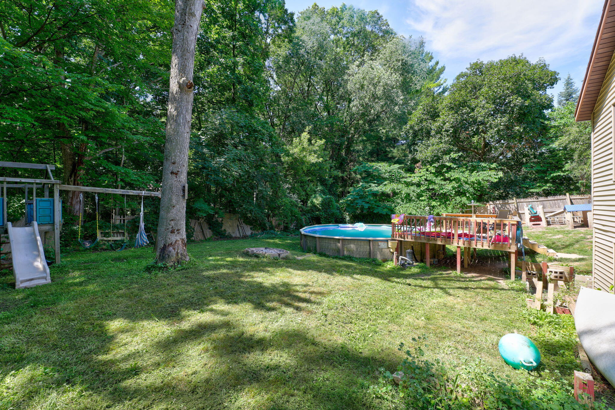 4744 Burton Street SE Grand Rapids MI 49546