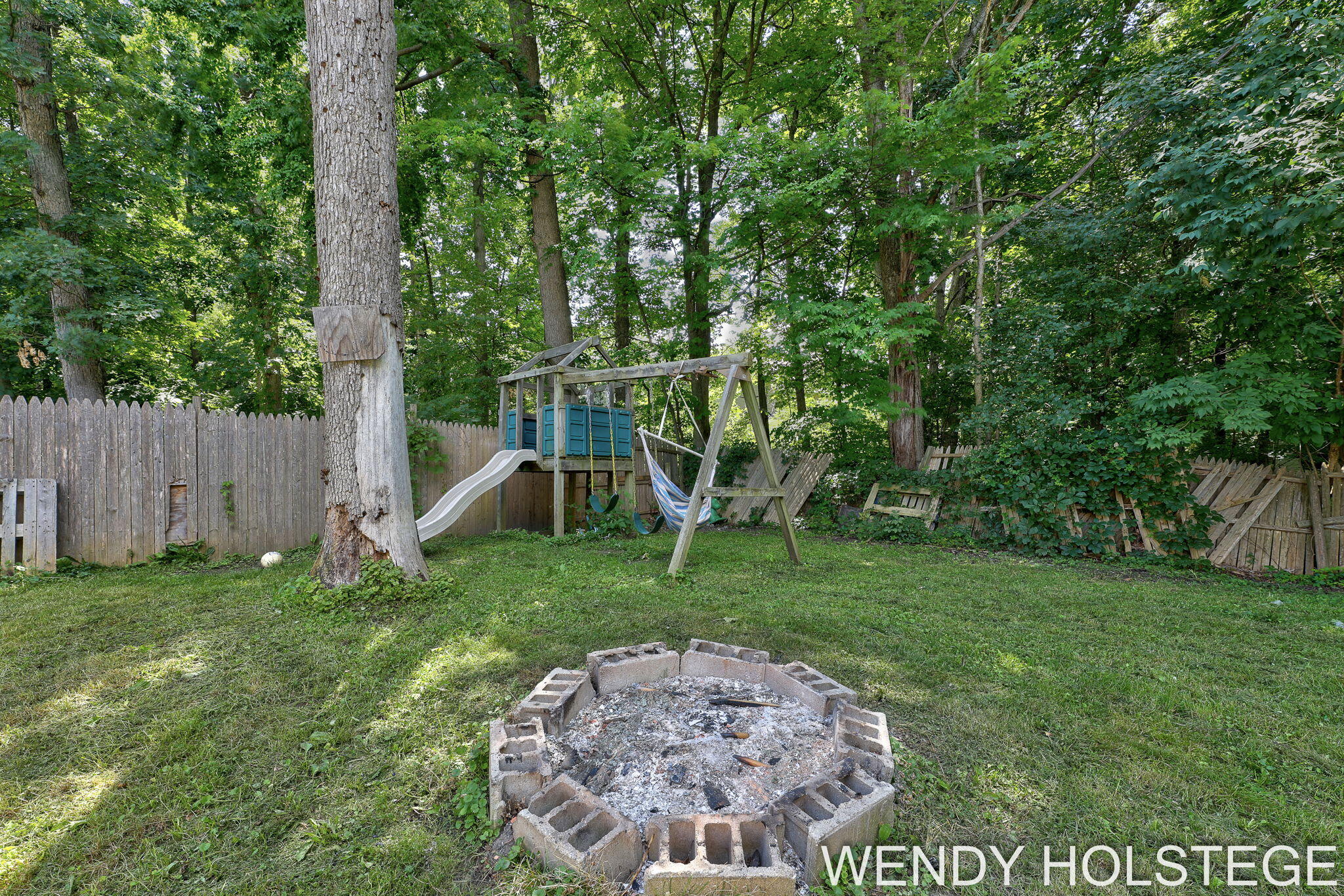 4744 Burton Street SE Grand Rapids MI 49546
