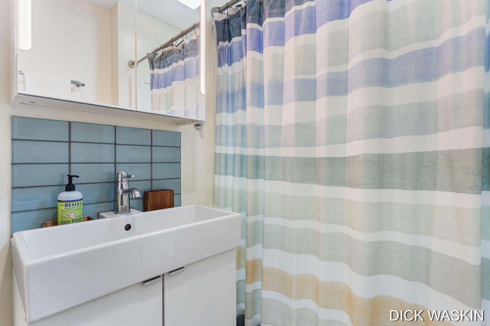 43 Ellis Street Douglas MI 49406