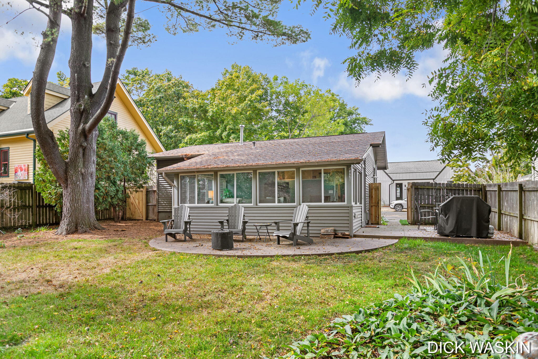 43 Ellis Street Douglas MI 49406