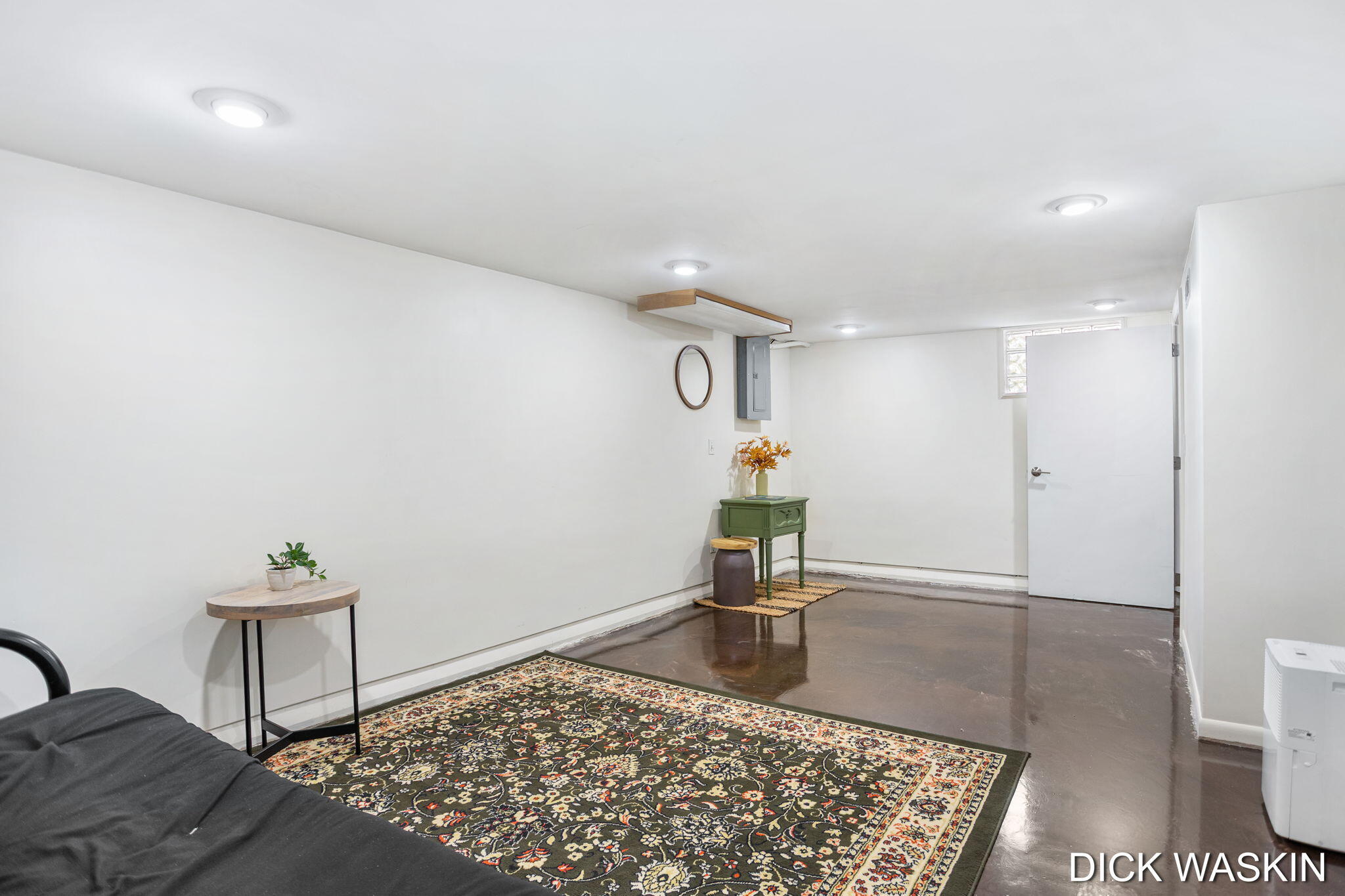 43 Ellis Street Douglas MI 49406