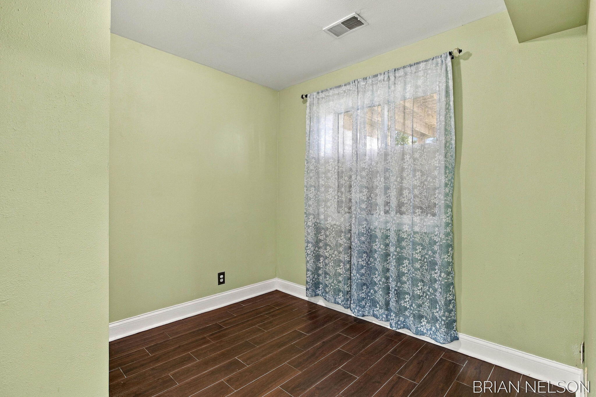 3220 Aberdeen Avenue Zeeland MI 49464