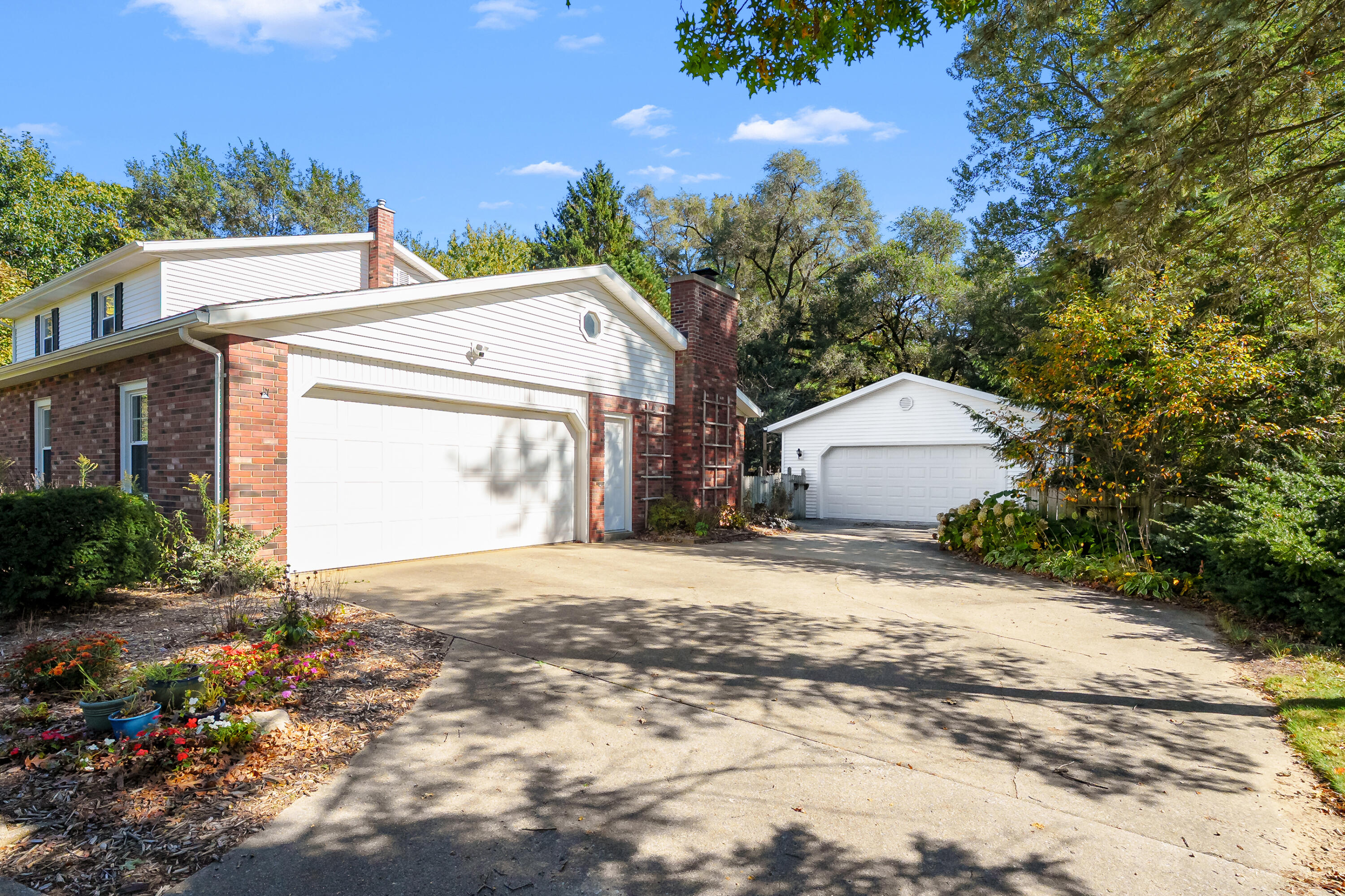 6725 Pleasantview Drive Portage MI 49024