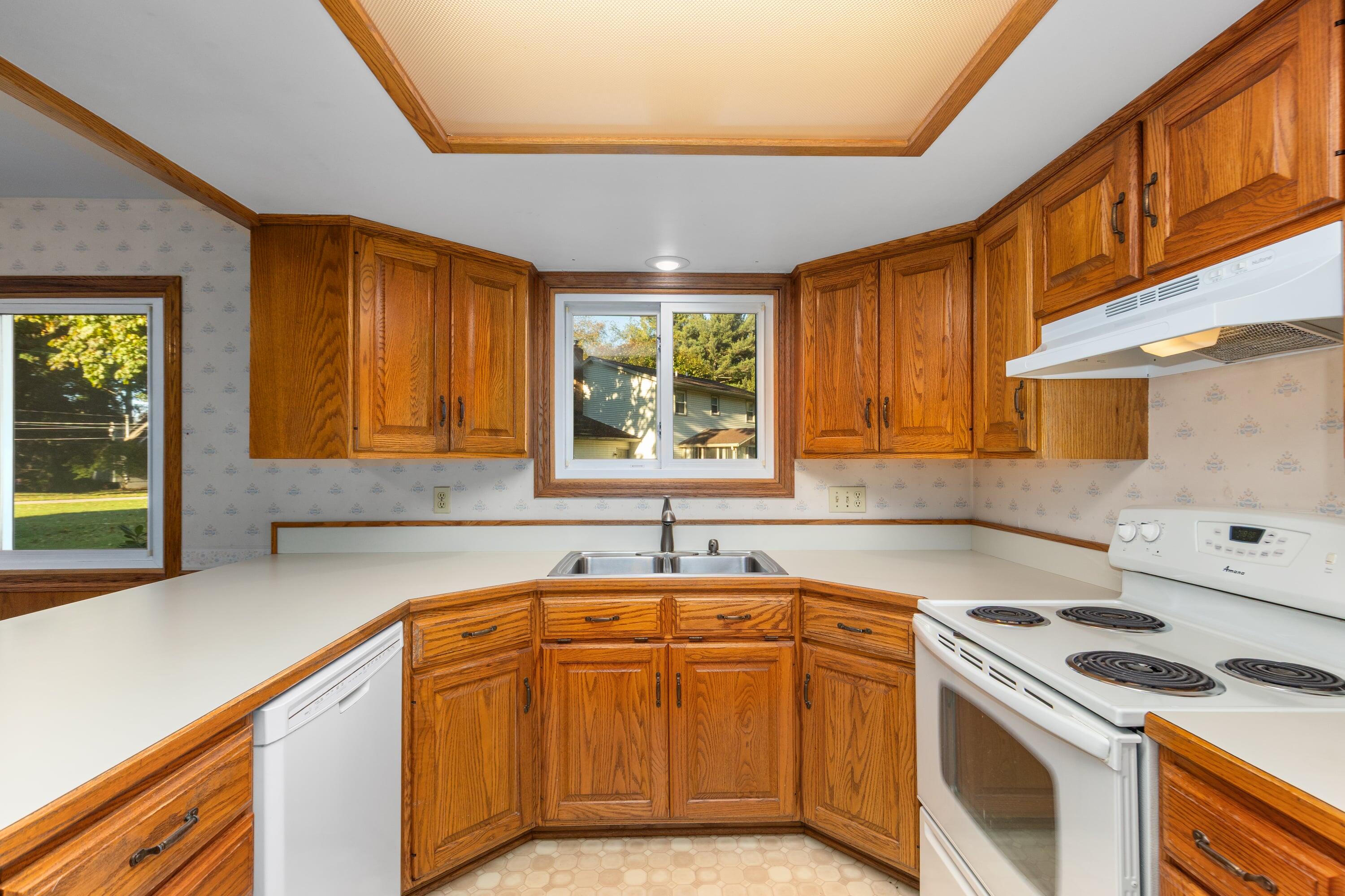 344 Woodland Avenue Holland MI 49424