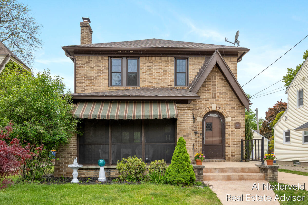 2457 Godwin Avenue SE Grand Rapids MI 49507