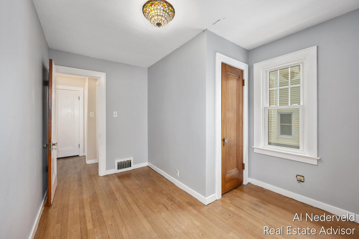 2457 Godwin Avenue SE Grand Rapids MI 49507