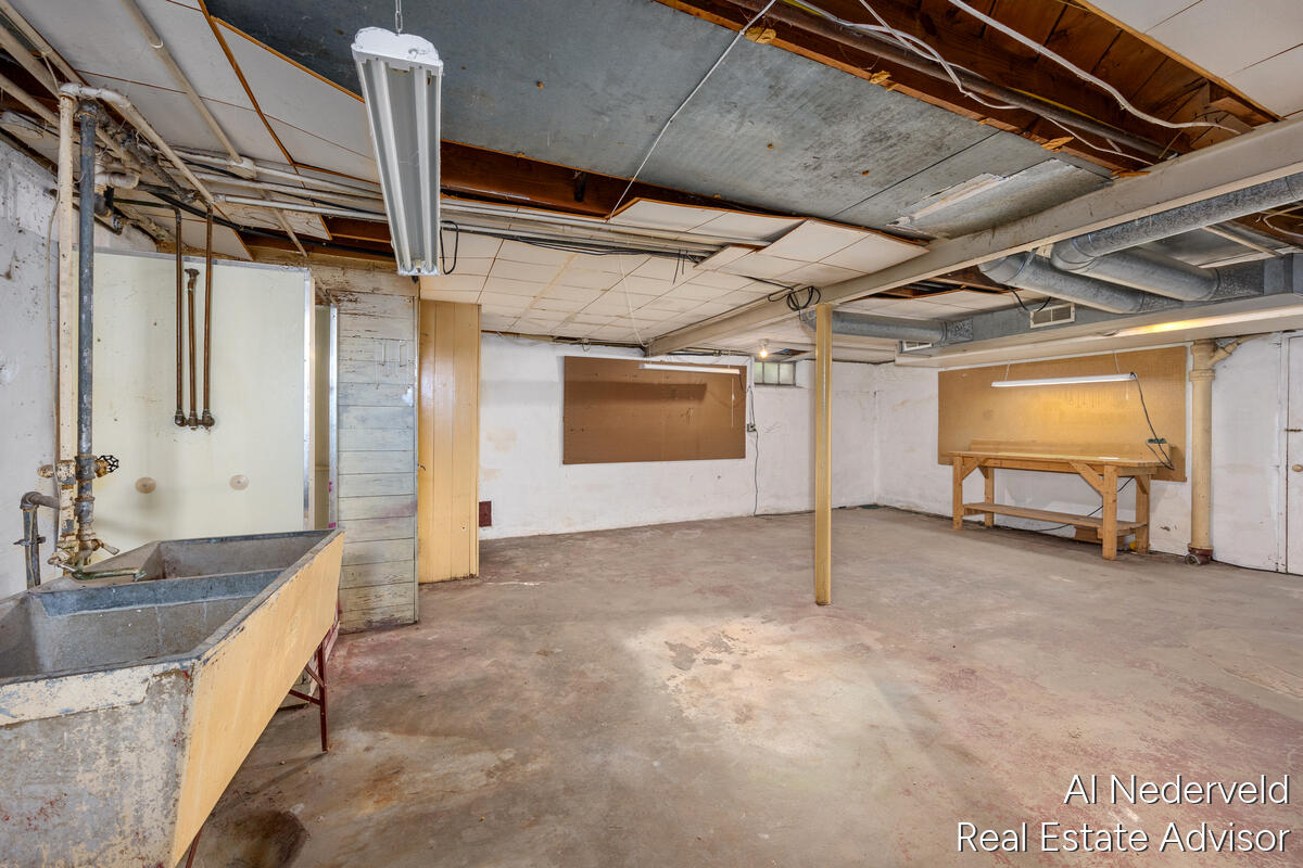 2457 Godwin Avenue SE Grand Rapids MI 49507
