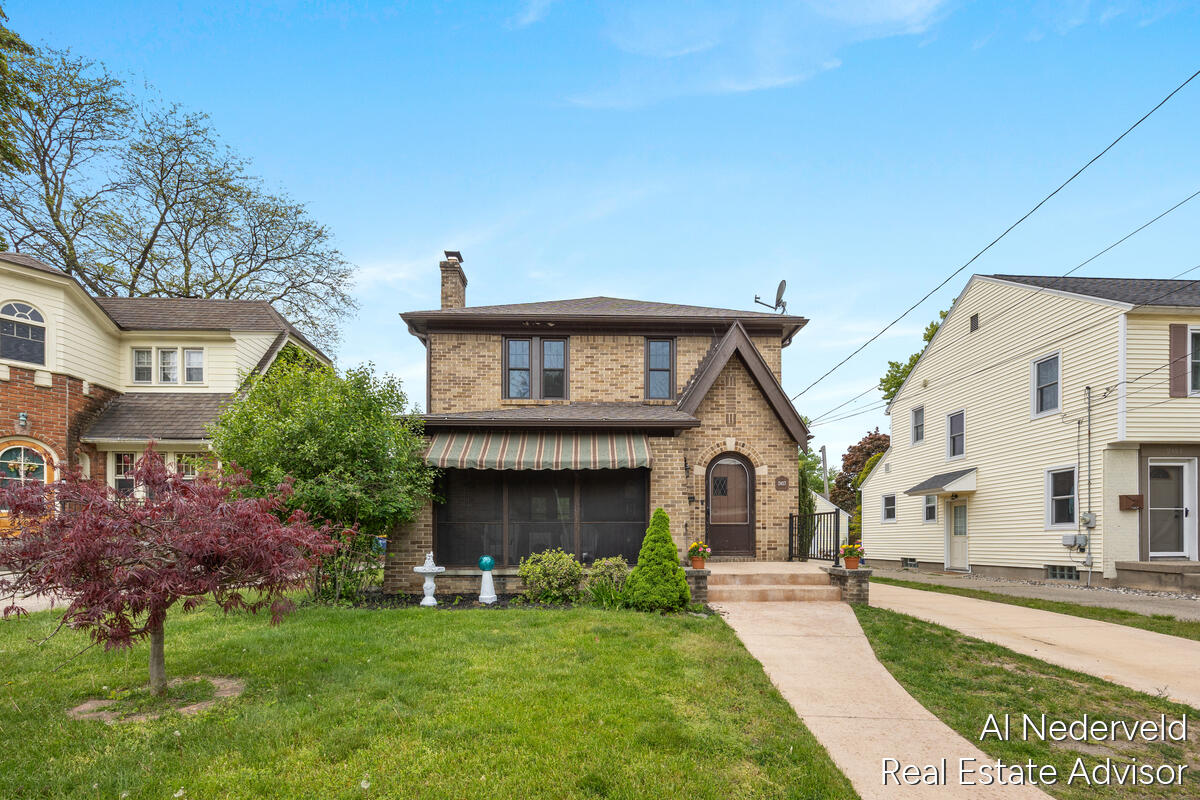 2457 Godwin Avenue SE Grand Rapids MI 49507