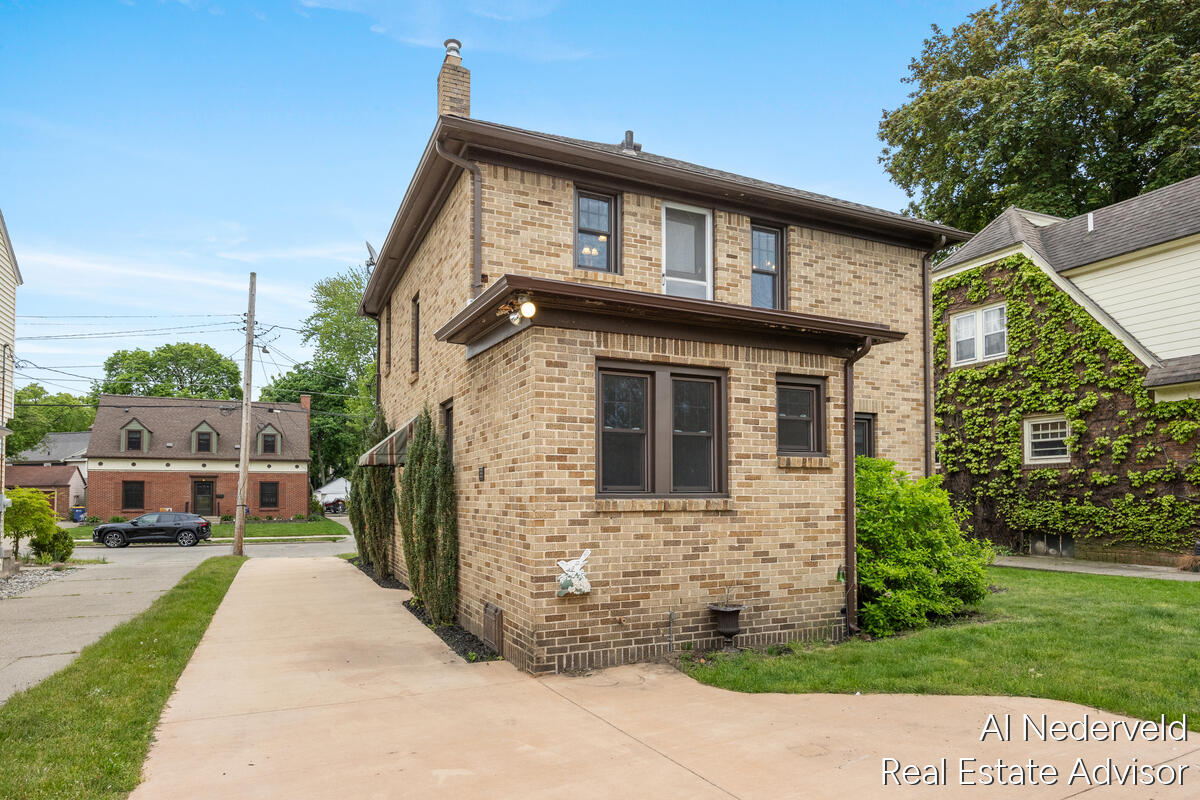 2457 Godwin Avenue SE Grand Rapids MI 49507