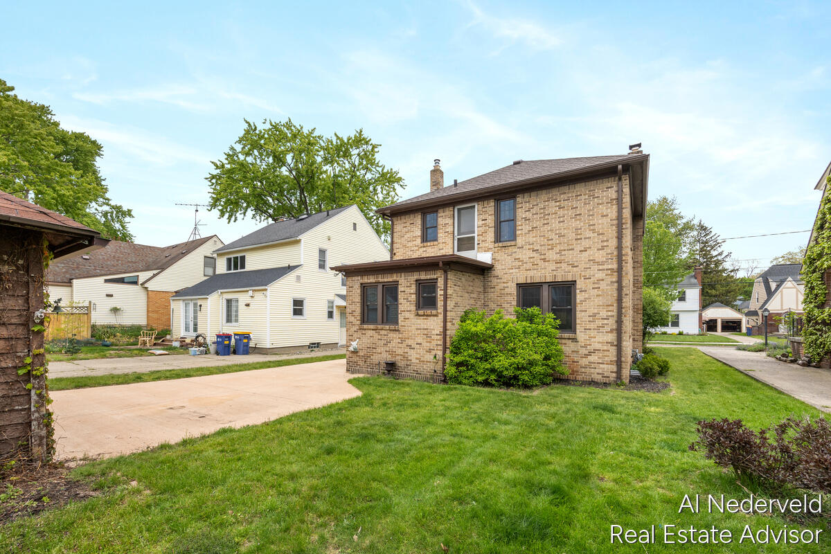 2457 Godwin Avenue SE Grand Rapids MI 49507