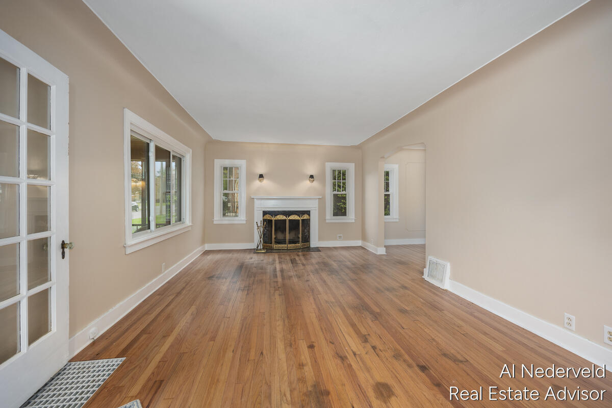2457 Godwin Avenue SE Grand Rapids MI 49507