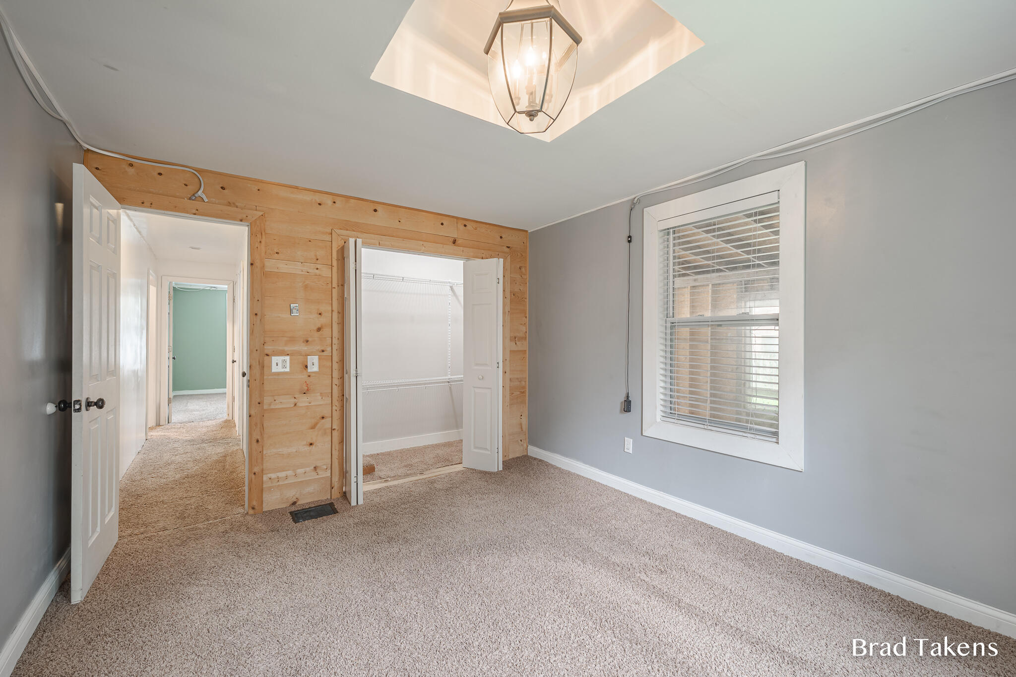 1559 Laughlin Drive NW Grand Rapids MI 49504