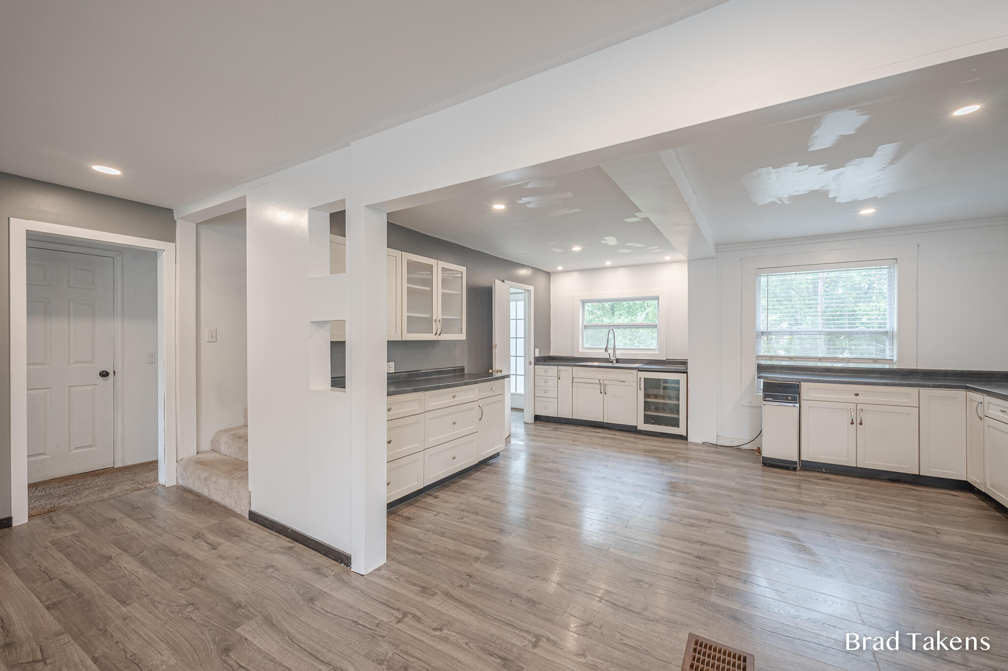 1559 Laughlin Drive NW Grand Rapids MI 49504