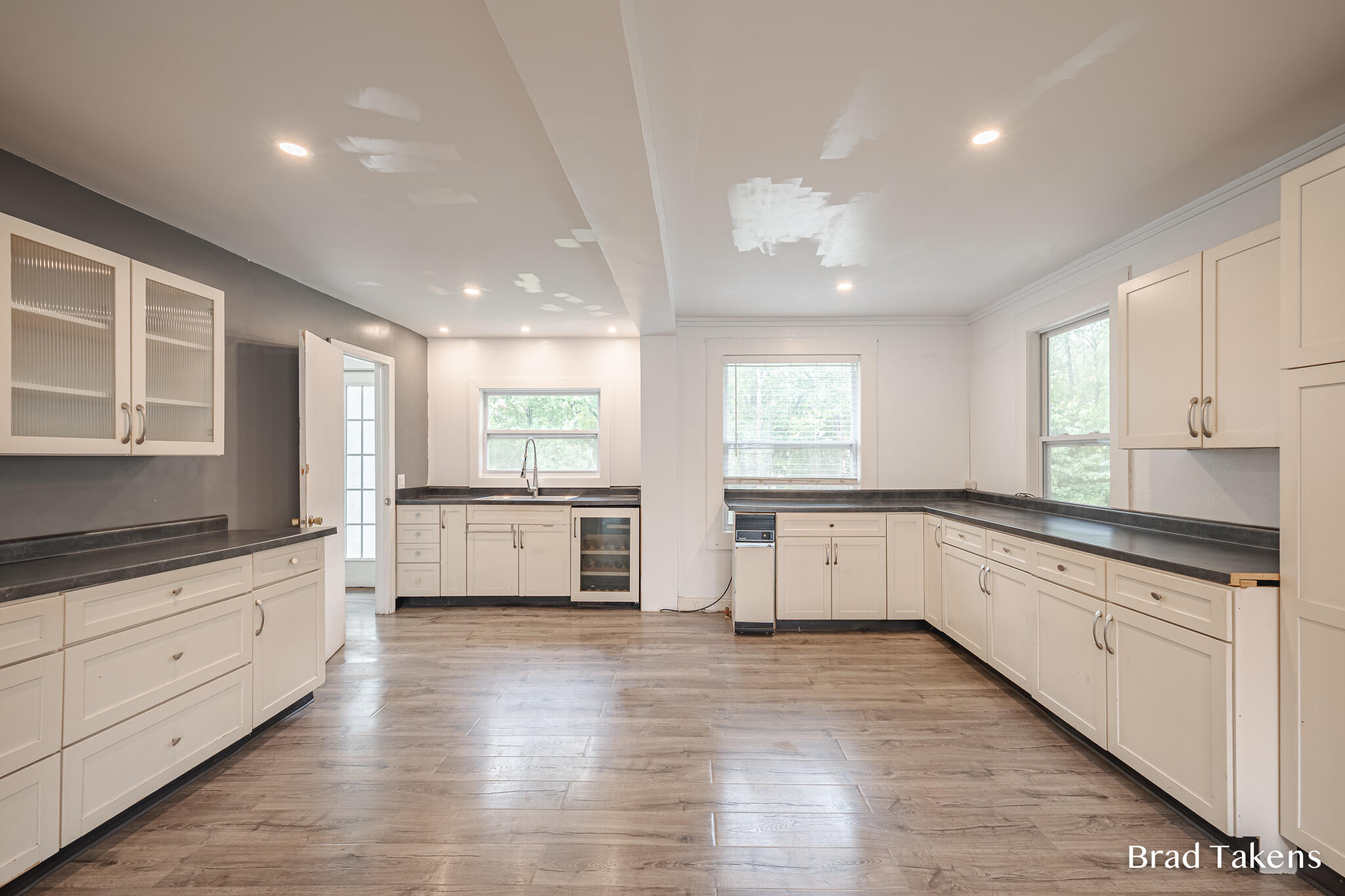 1559 Laughlin Drive NW Grand Rapids MI 49504