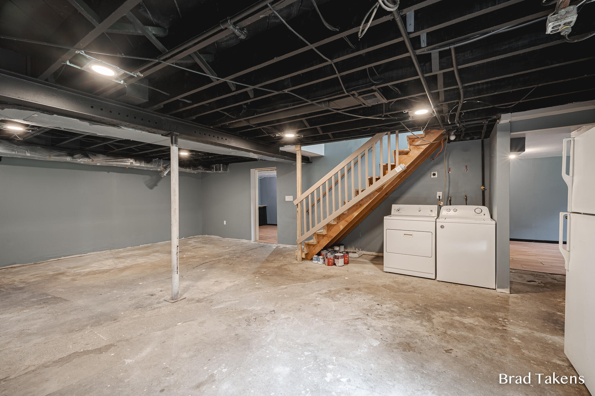 1559 Laughlin Drive NW Grand Rapids MI 49504