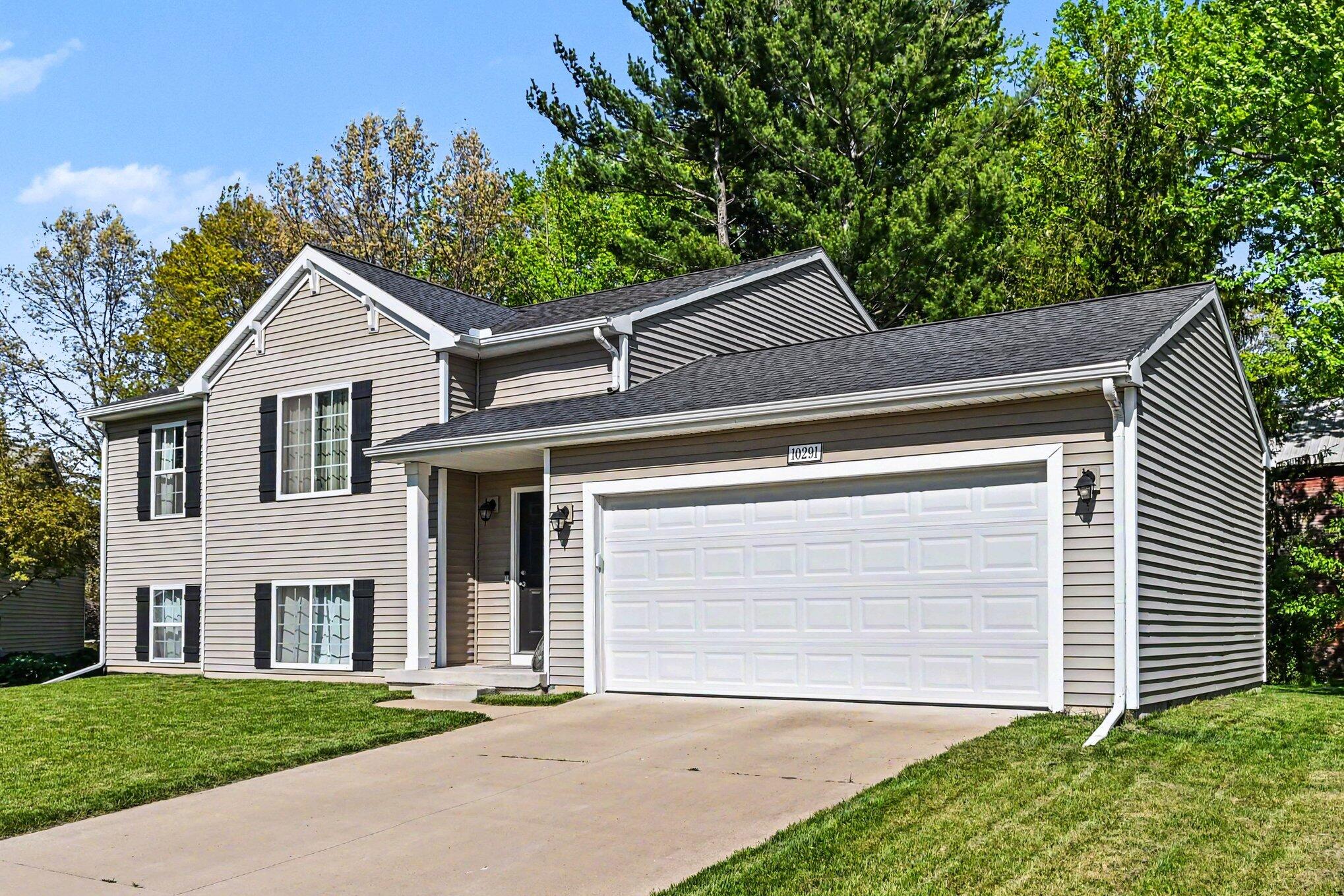 10291 Oakbrook Road Bridgman MI 49106