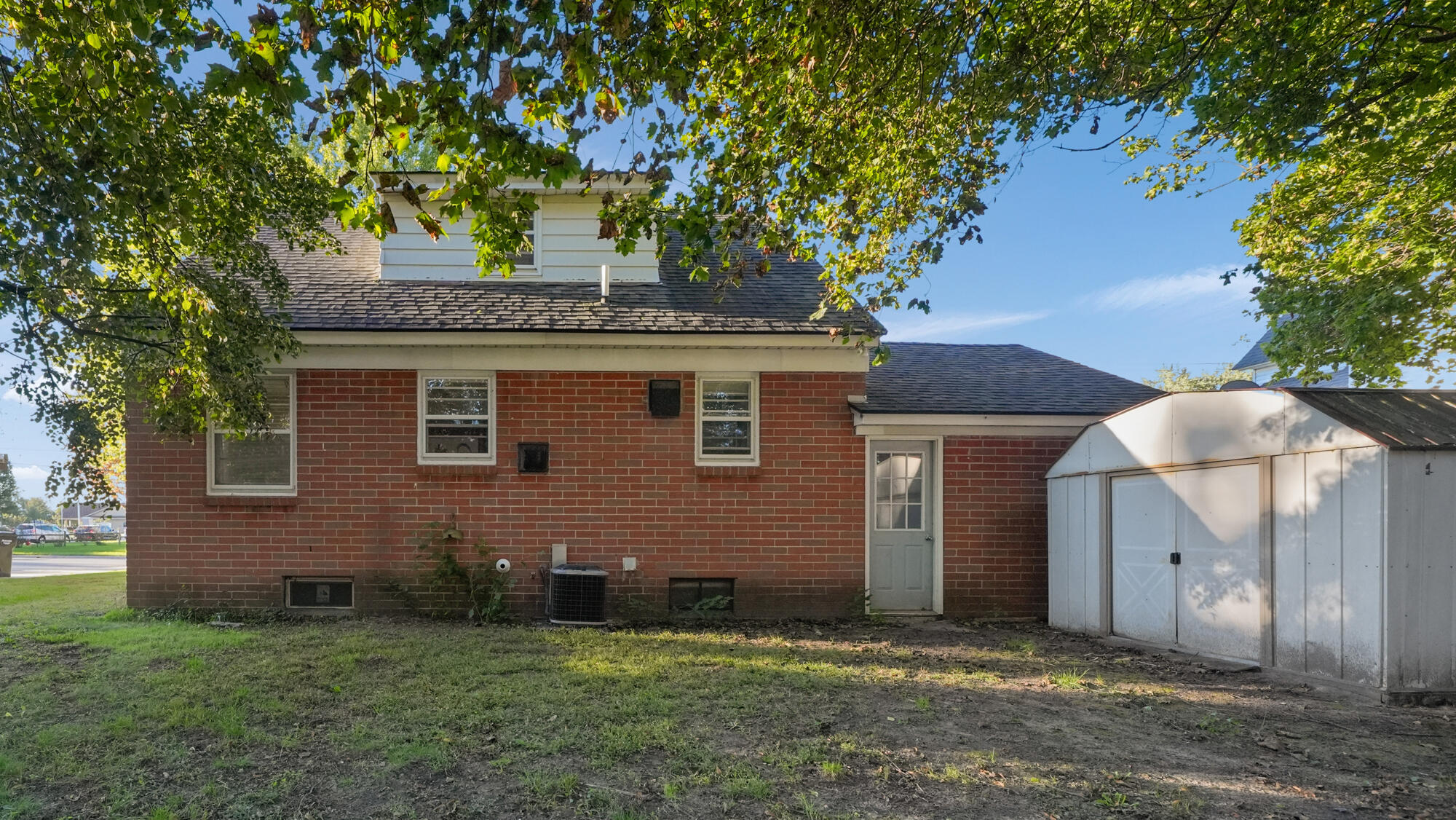 11 W Mckinley Avenue Zeeland MI 49464