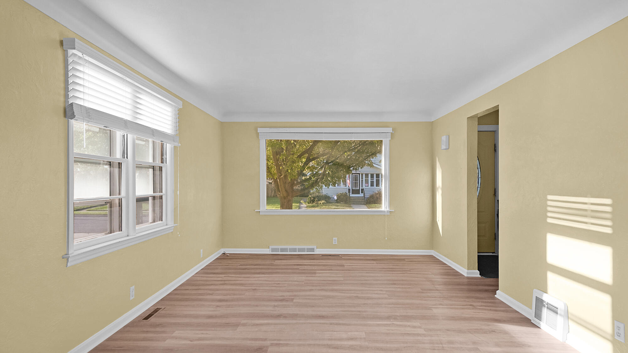 11 W Mckinley Avenue Zeeland MI 49464