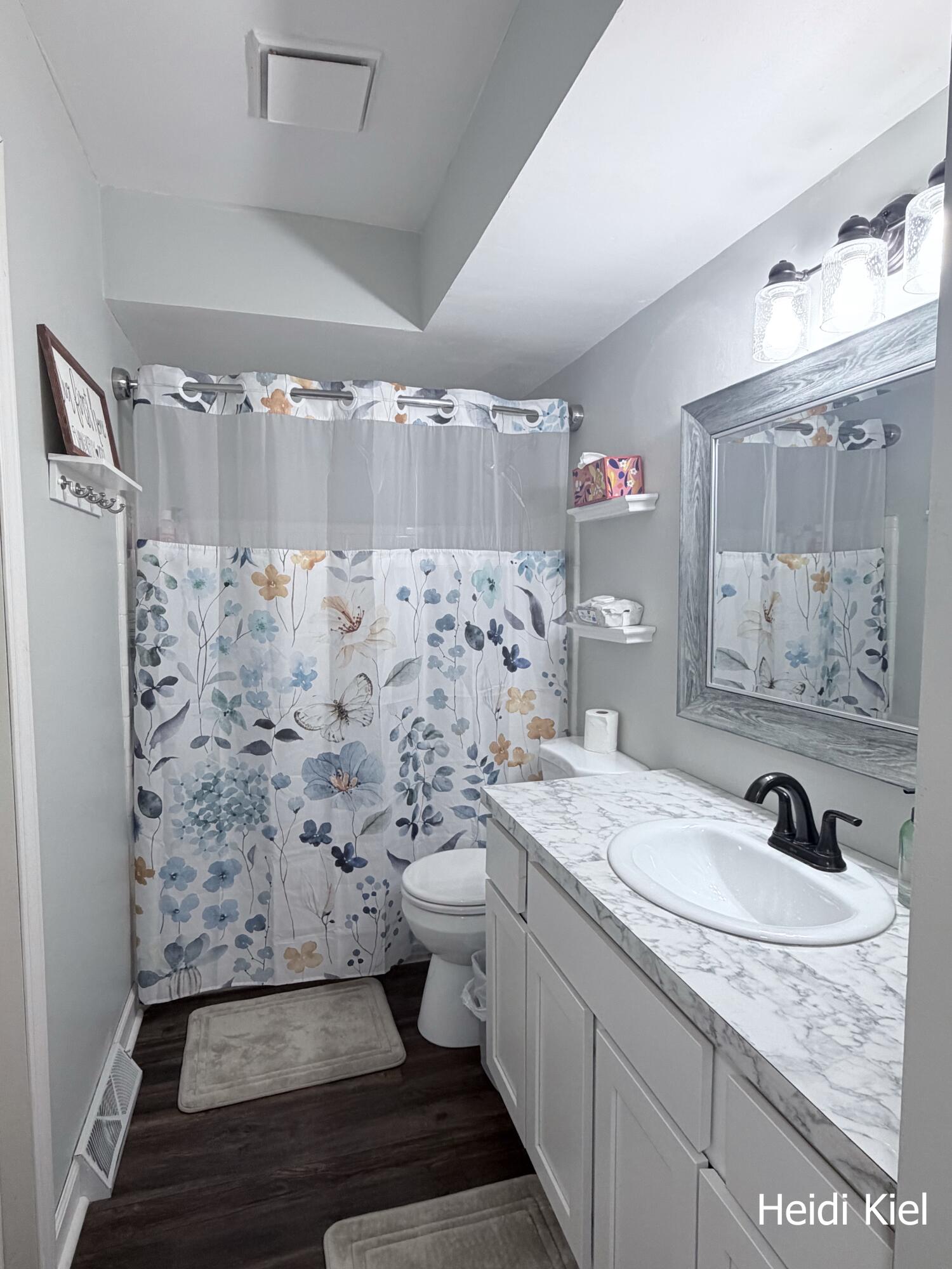 1382 Stanwood Drive NW Grand Rapids MI 49534