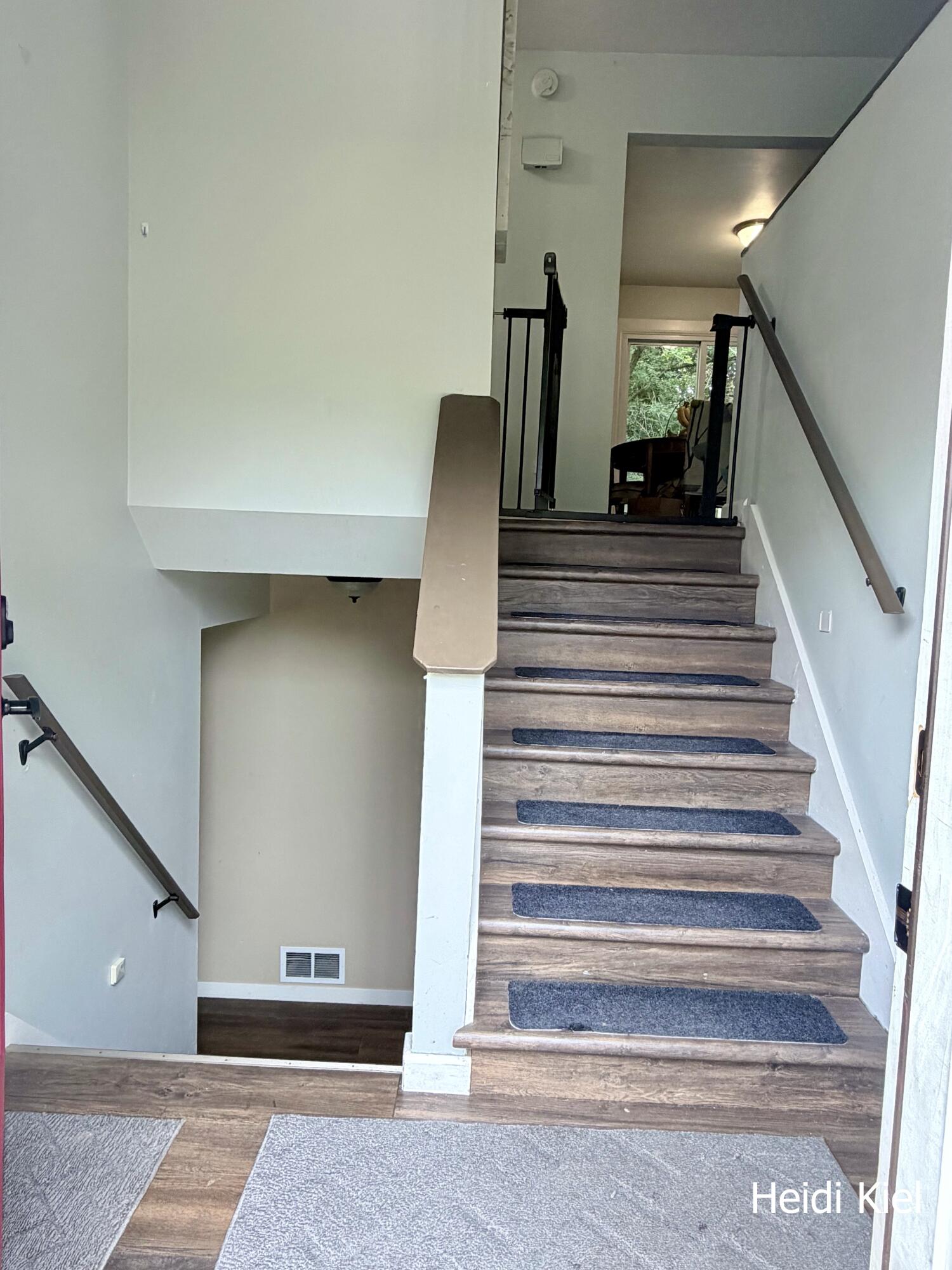 1382 Stanwood Drive NW Grand Rapids MI 49534