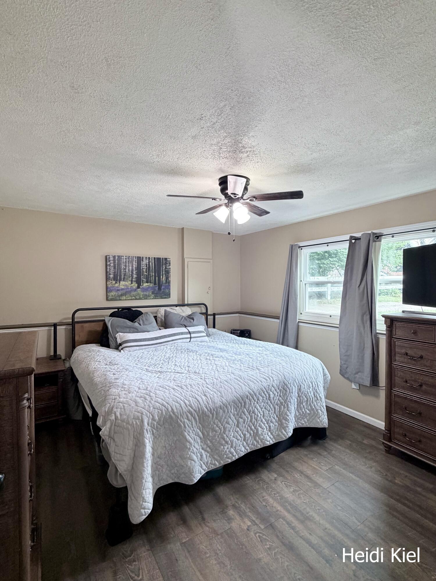 1382 Stanwood Drive NW Grand Rapids MI 49534