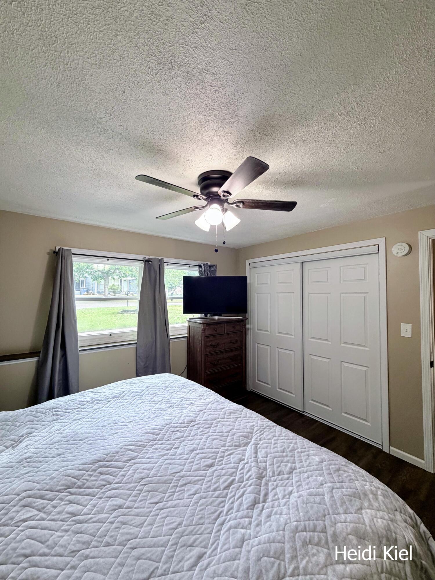 1382 Stanwood Drive NW Grand Rapids MI 49534