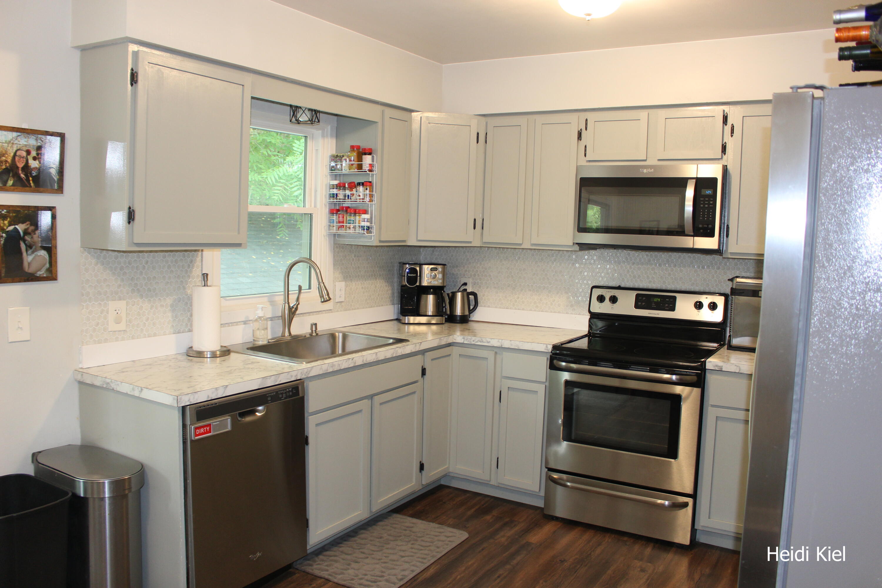 1382 Stanwood Drive NW Grand Rapids MI 49534