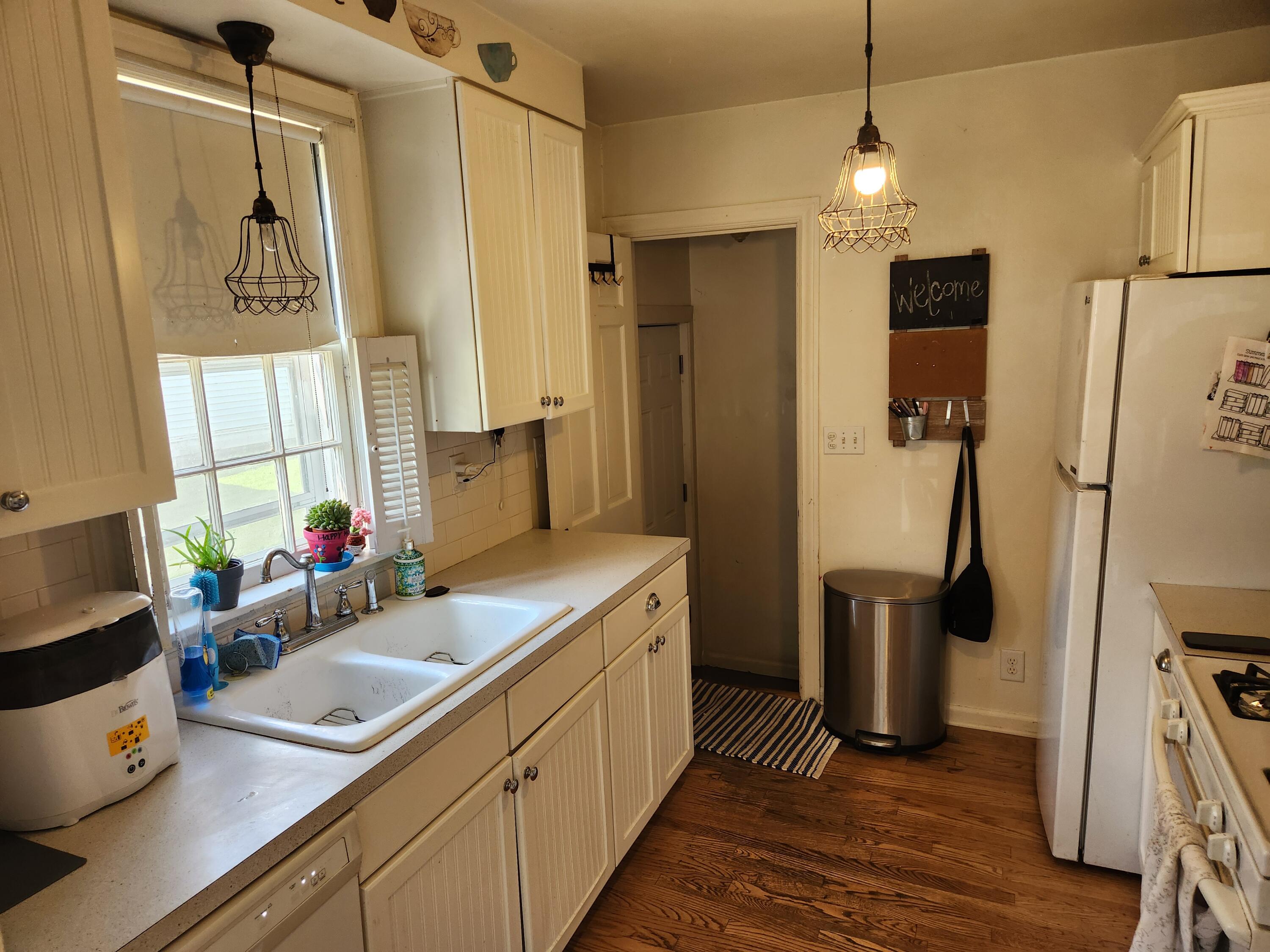 3021 Jefferson Avenue SE Grand Rapids MI 49548