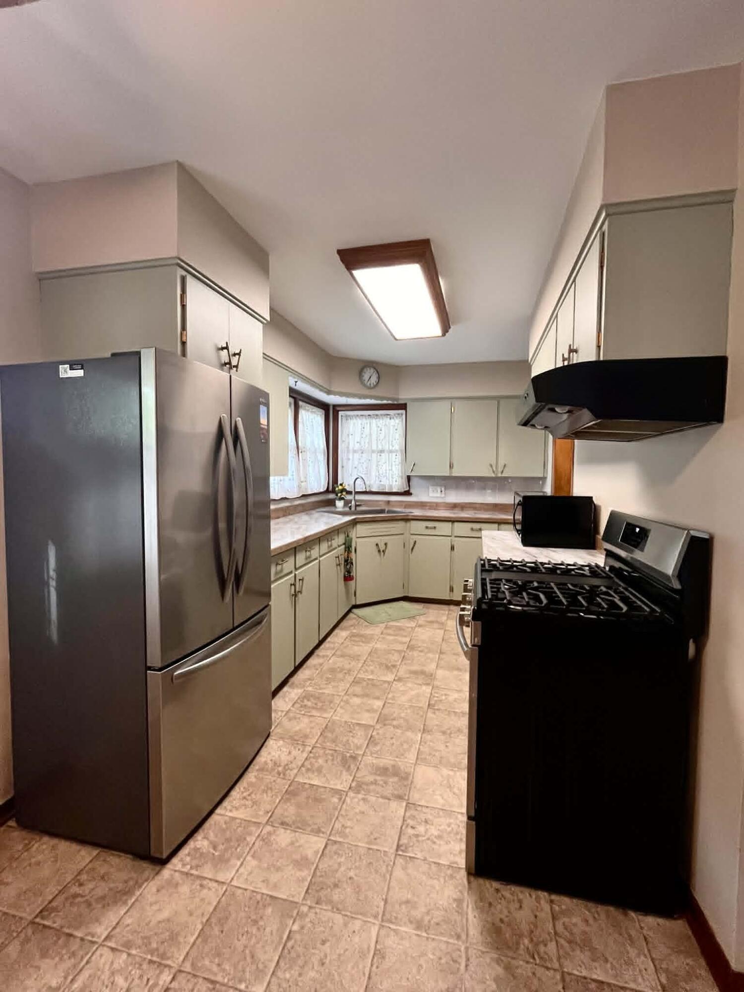 1683 Shorewood Drive Norton Shores MI 49441