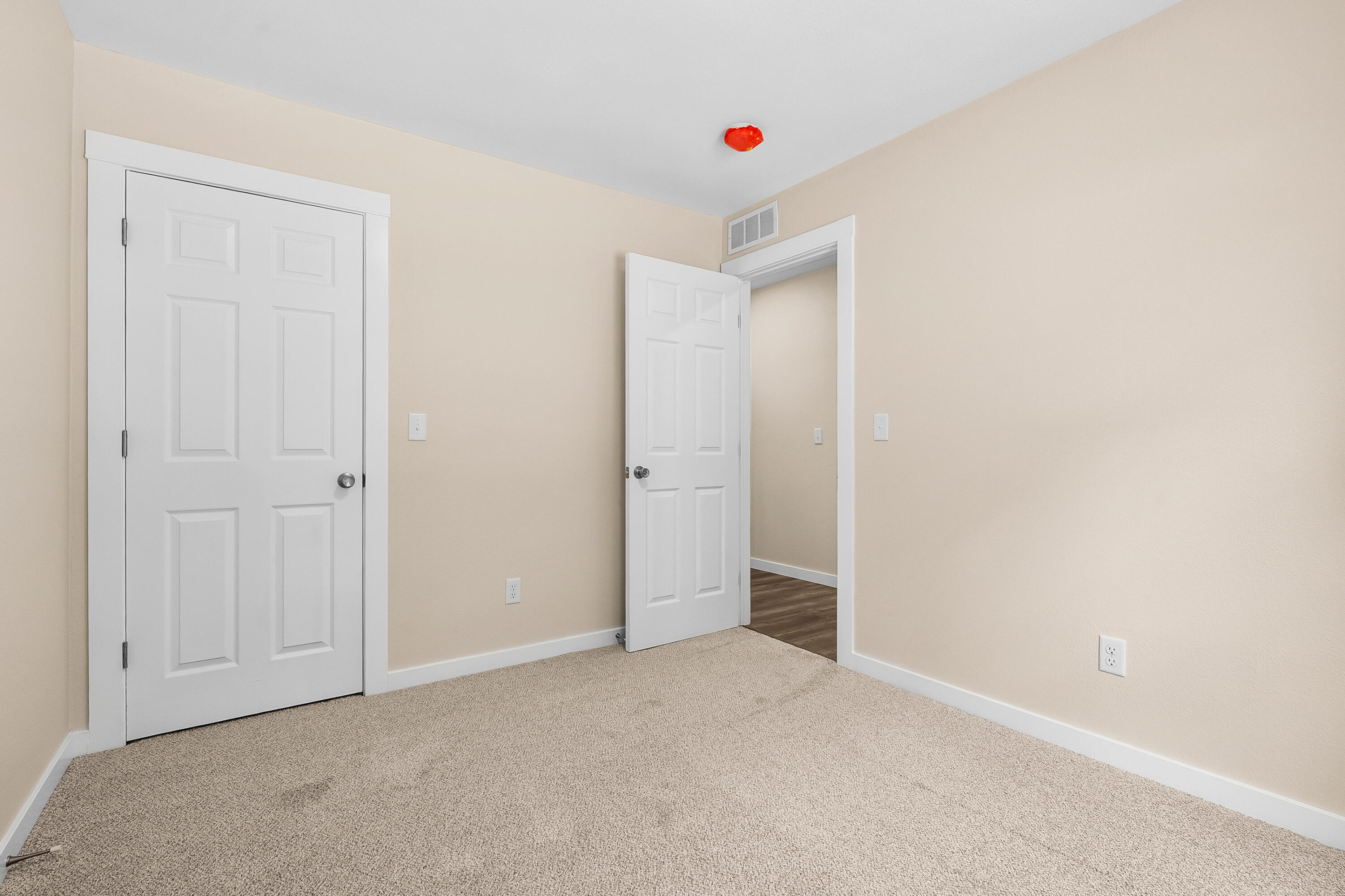 657 Azuba Avenue Kalamazoo MI 49048