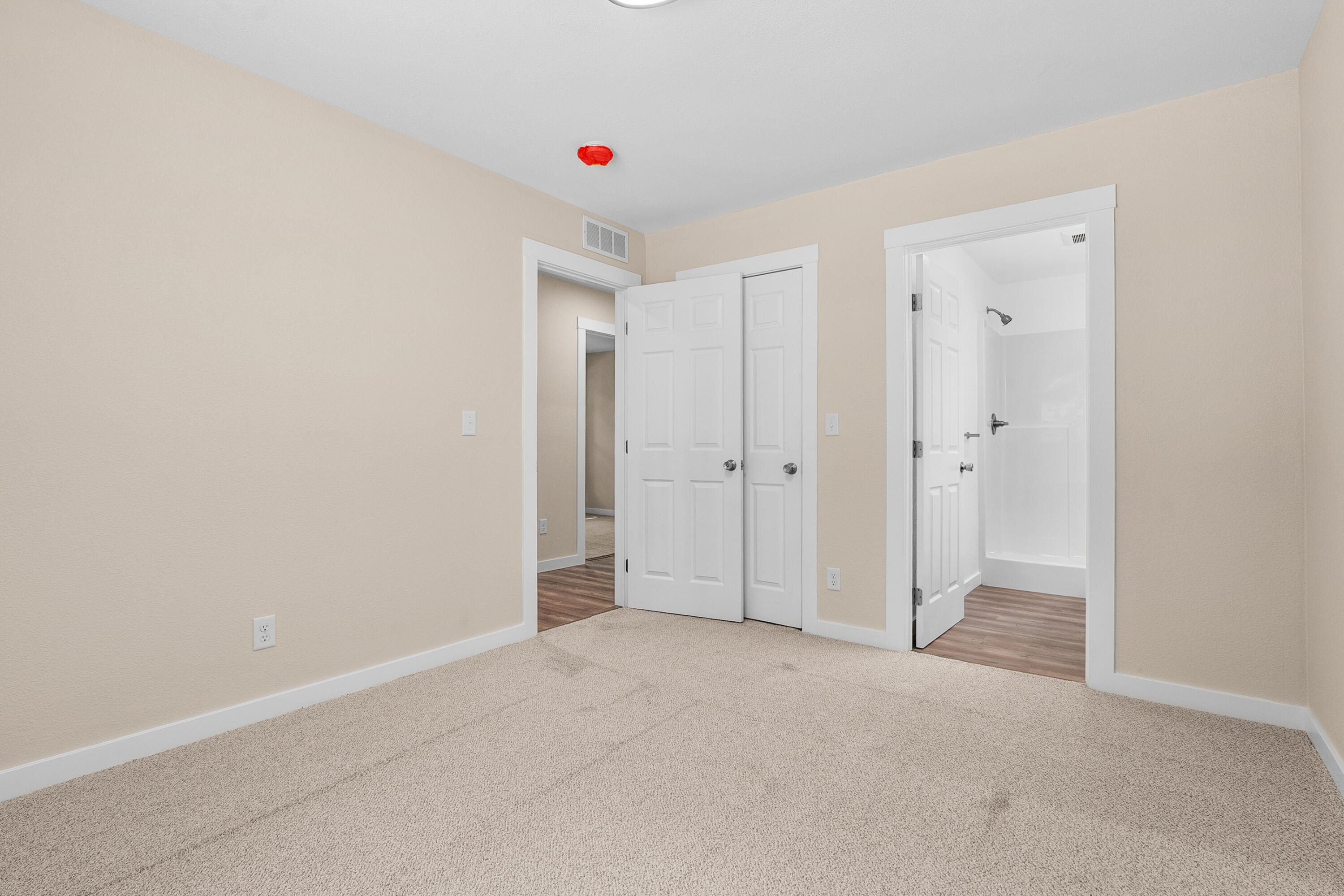 657 Azuba Avenue Kalamazoo MI 49048