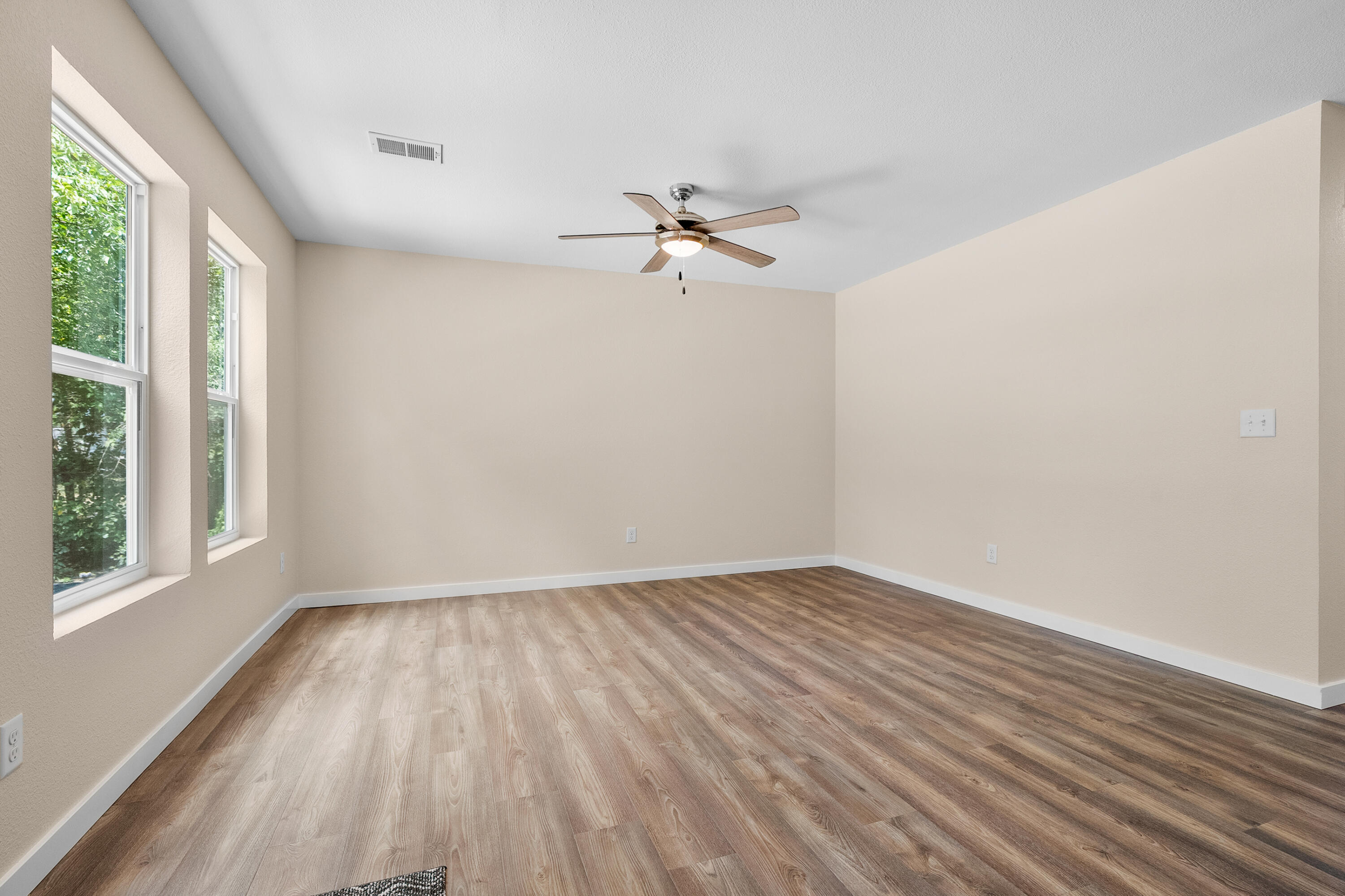 657 Azuba Avenue Kalamazoo MI 49048