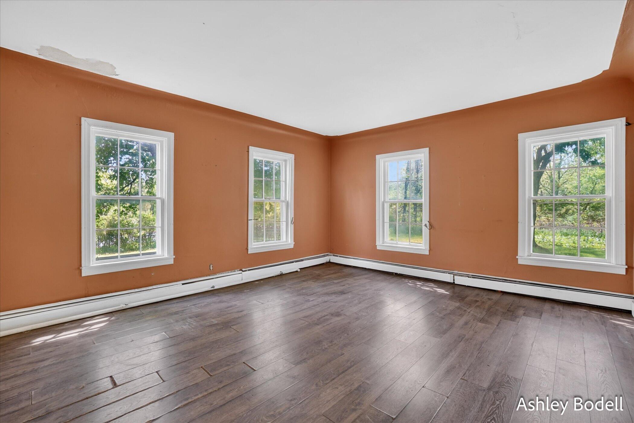 9615 10 Mile Road NE Rockford MI 49341