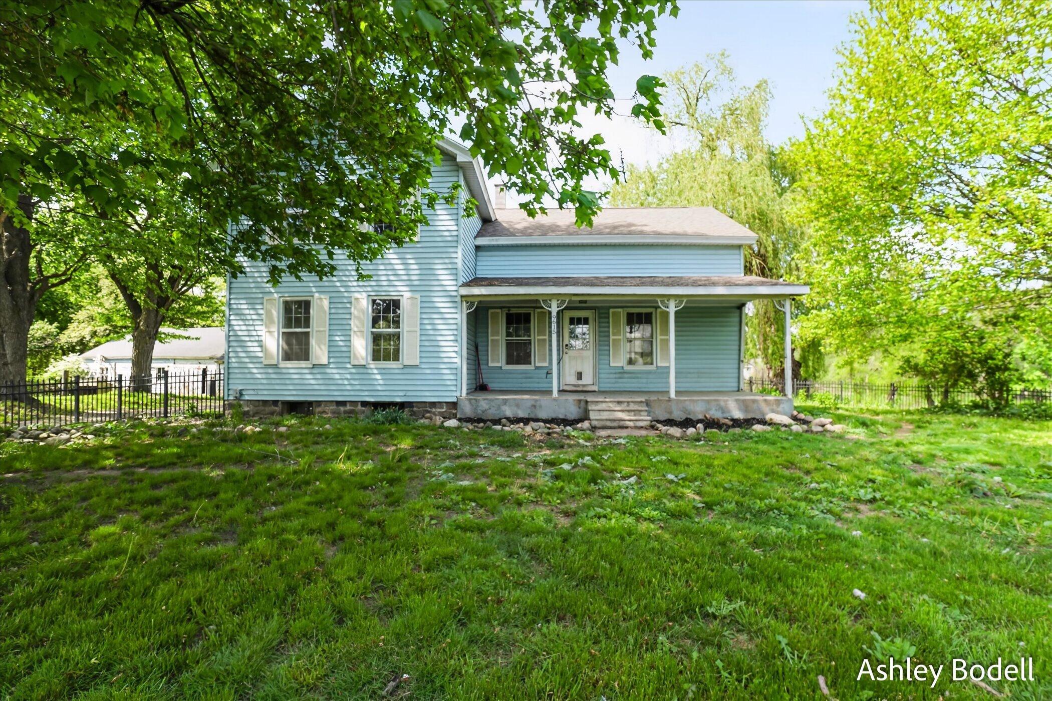 9615 10 Mile Road NE Rockford MI 49341