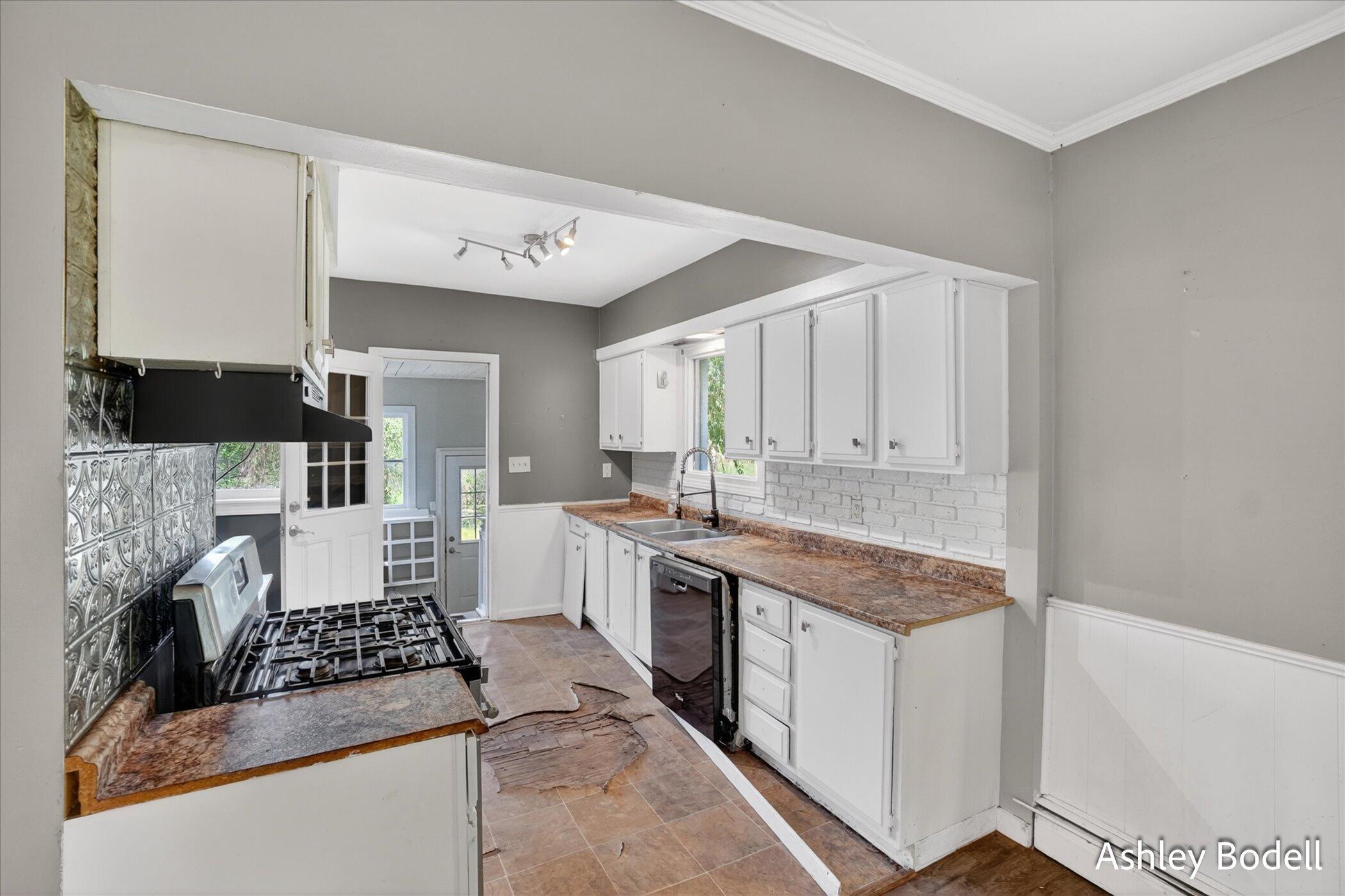 9615 10 Mile Road NE Rockford MI 49341