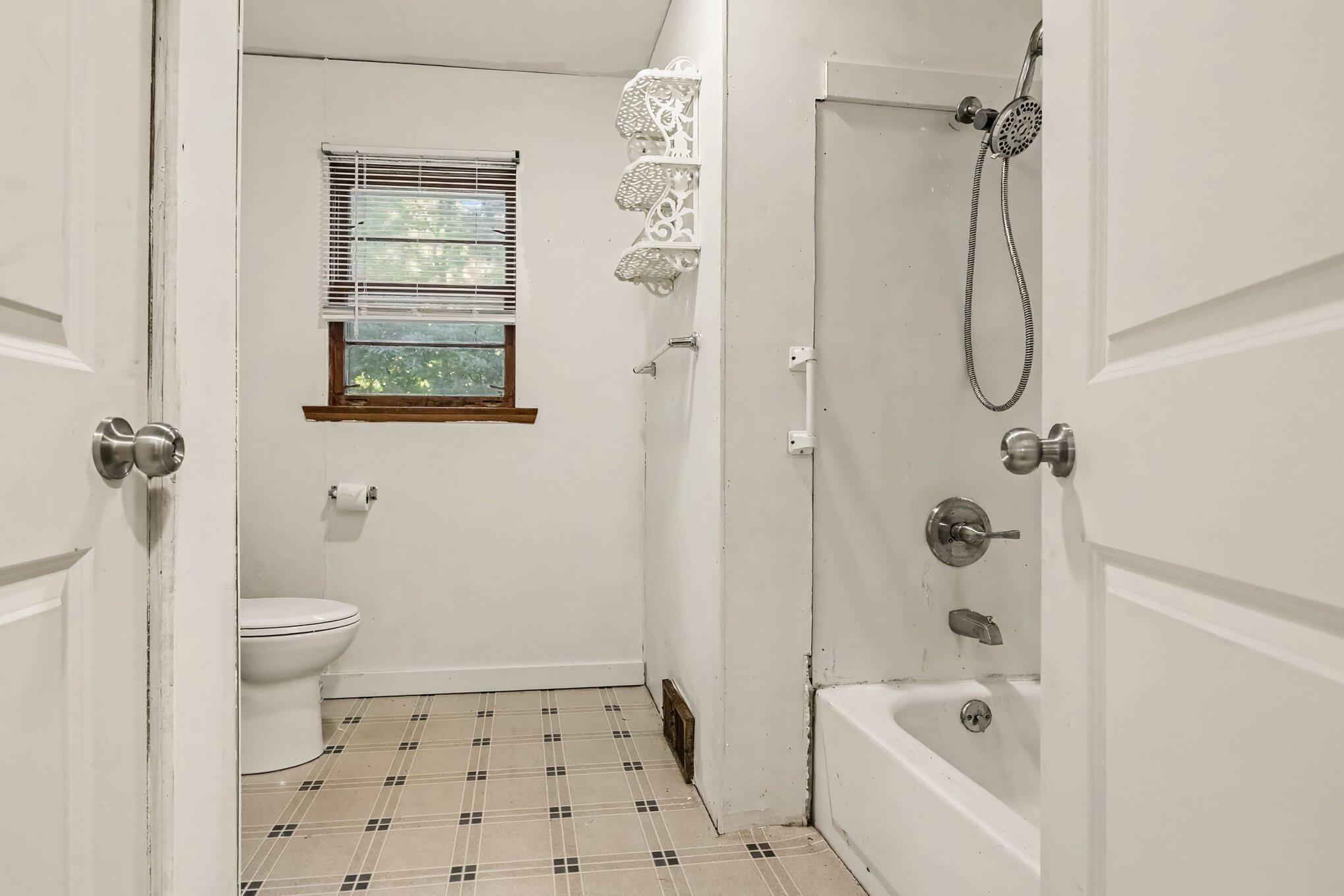 6221 Pierce Street Coloma MI 49038