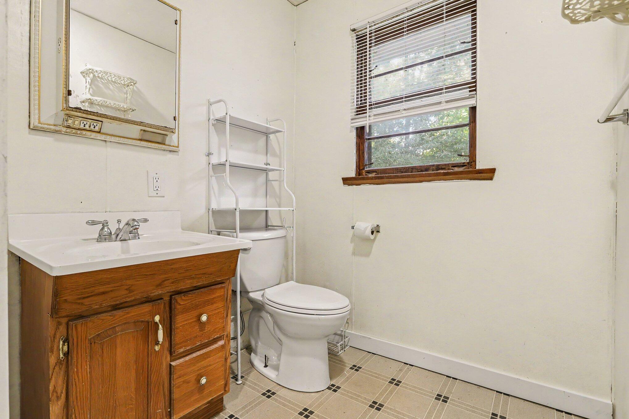 6221 Pierce Street Coloma MI 49038