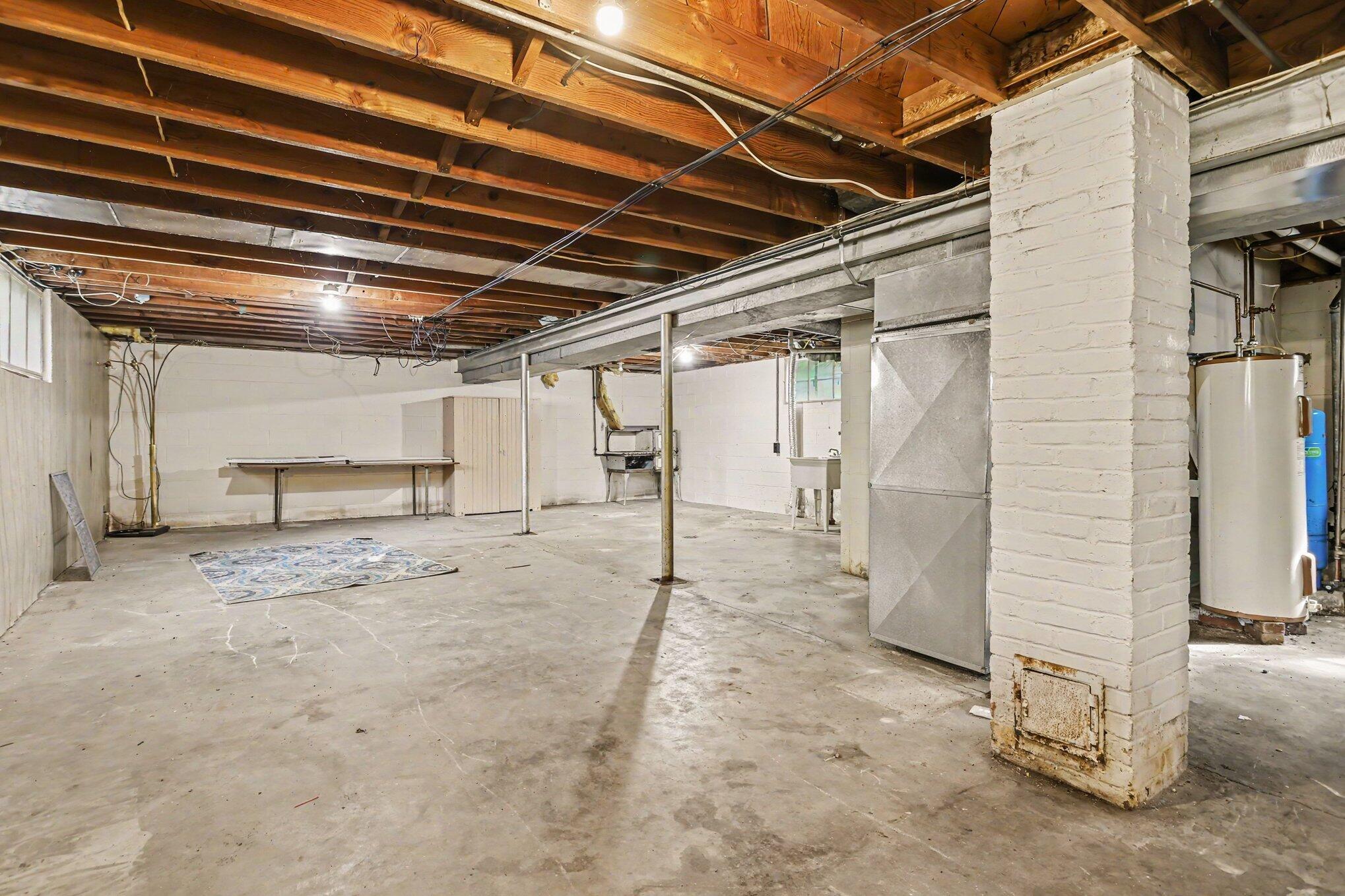 6221 Pierce Street Coloma MI 49038