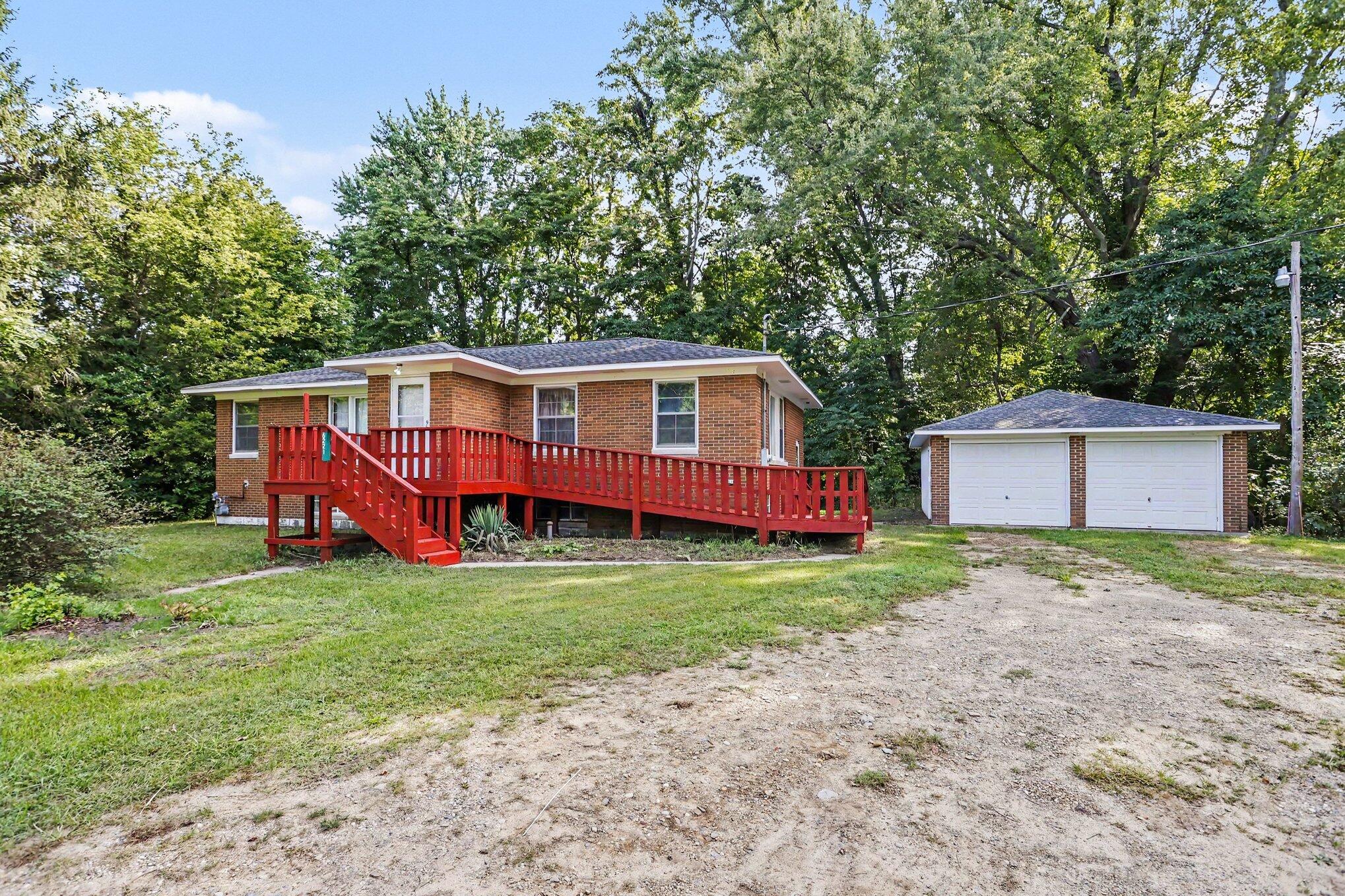 6221 Pierce Street Coloma MI 49038
