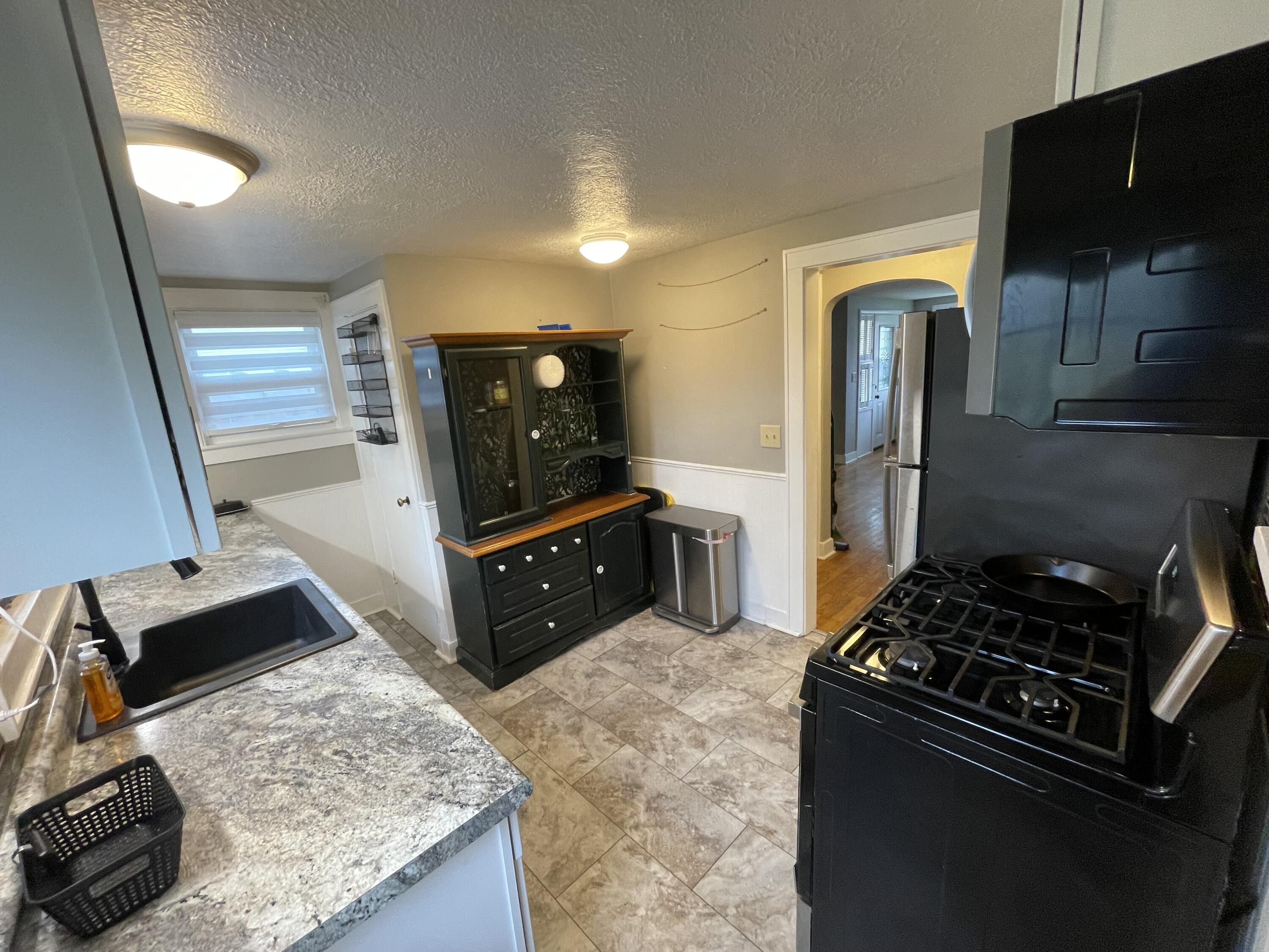 3817 S Rose Street Kalamazoo MI 49001