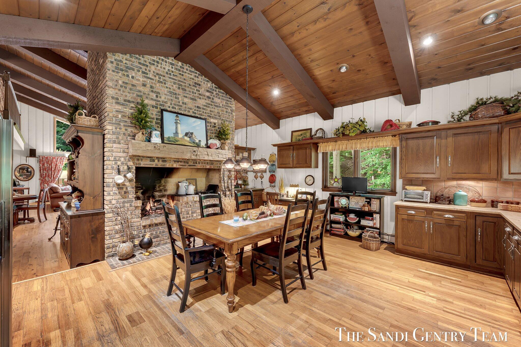 12879 Lakeshore Drive Grand Haven MI 49417