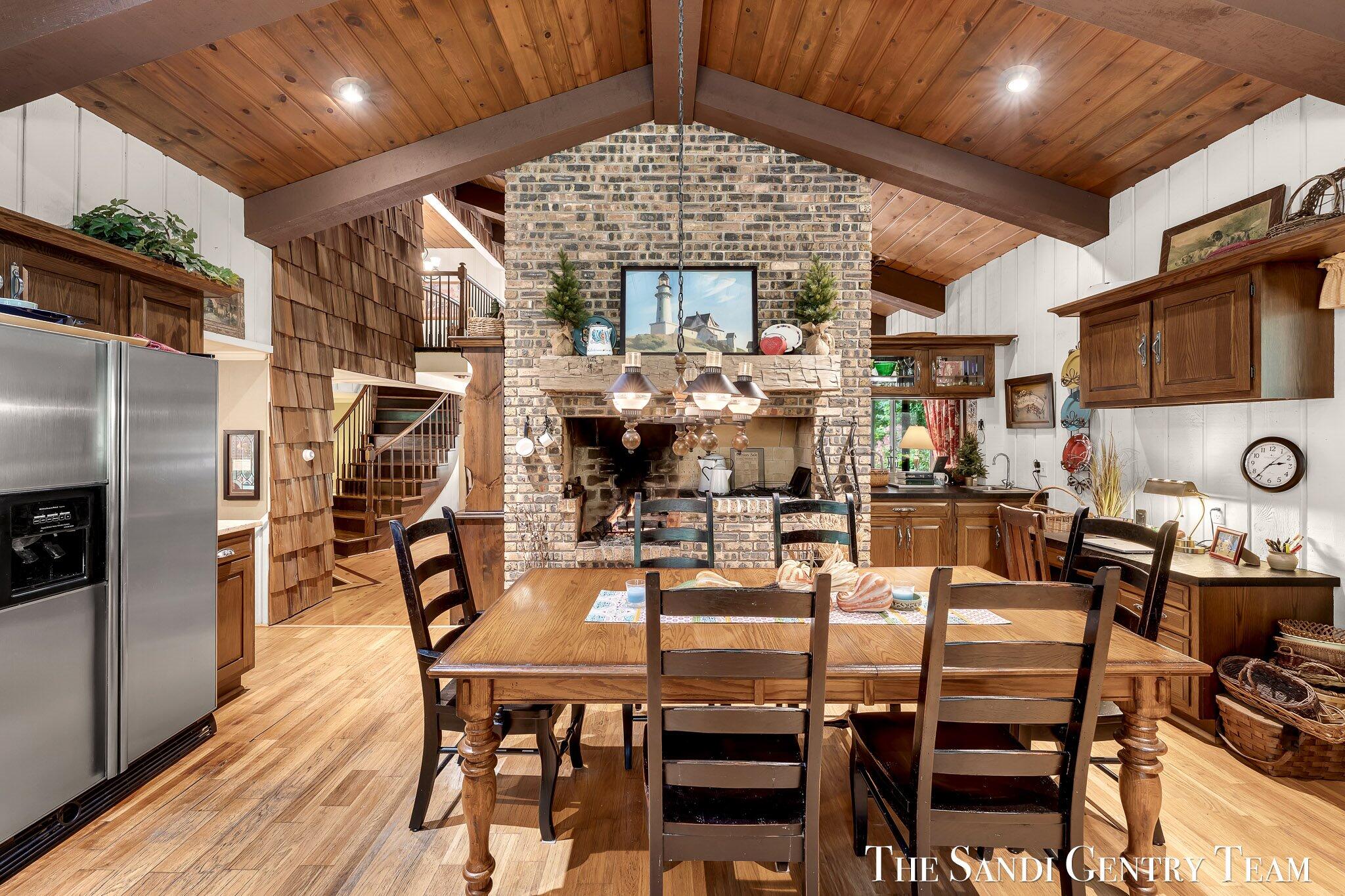 12879 Lakeshore Drive Grand Haven MI 49417