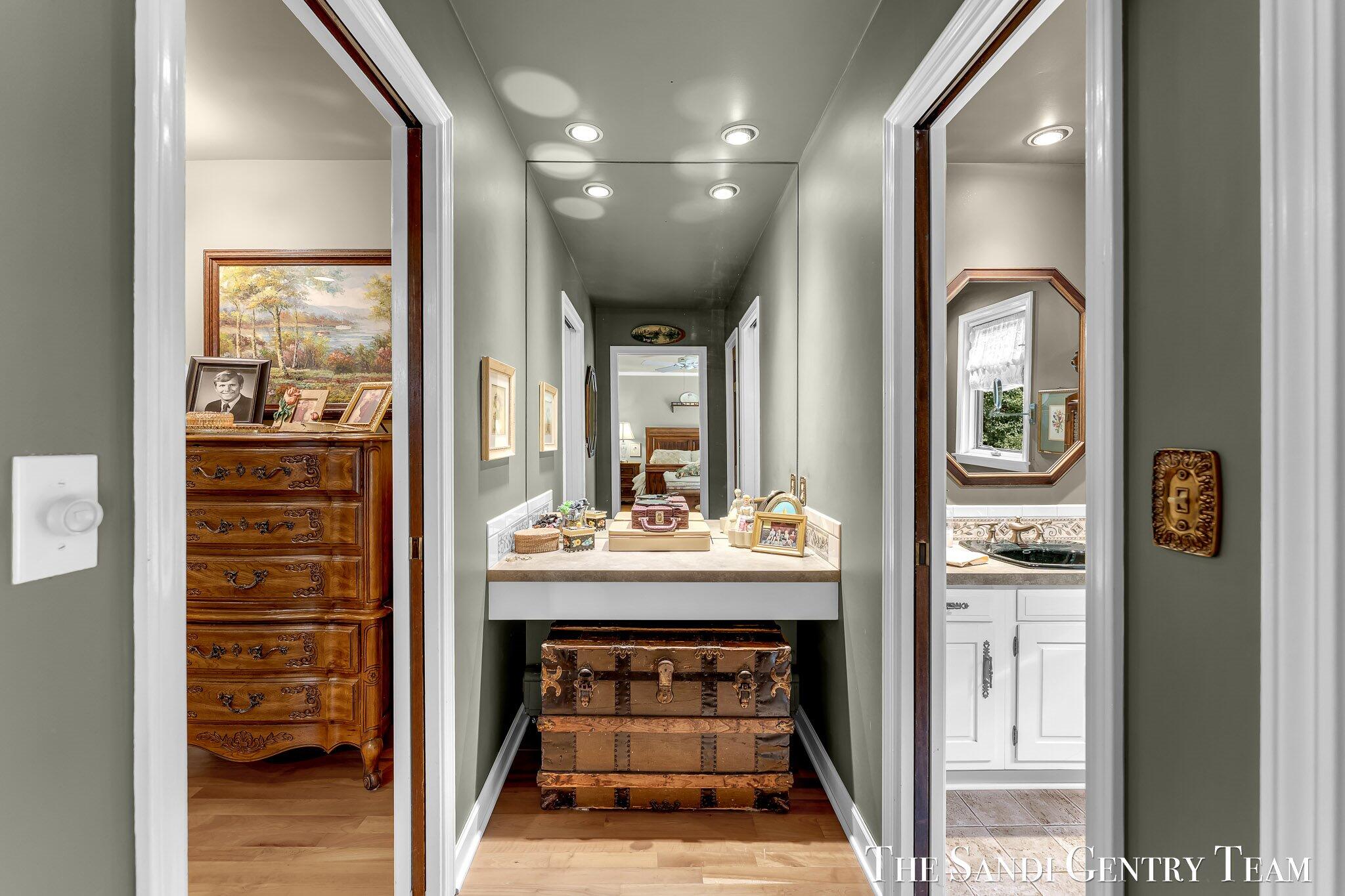 12879 Lakeshore Drive Grand Haven MI 49417