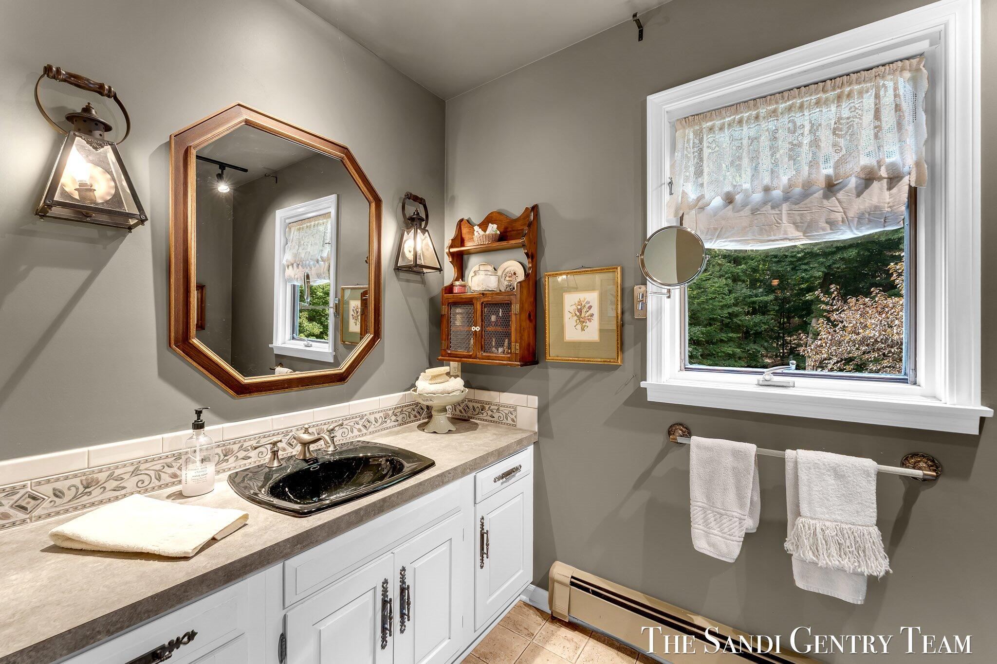 12879 Lakeshore Drive Grand Haven MI 49417