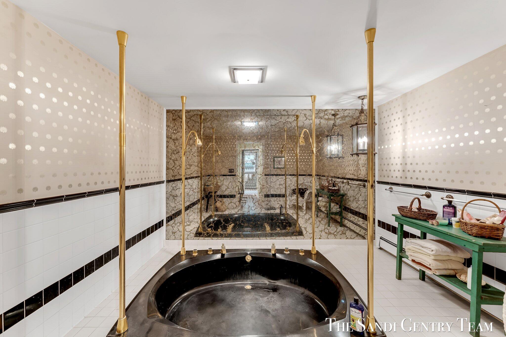 12879 Lakeshore Drive Grand Haven MI 49417