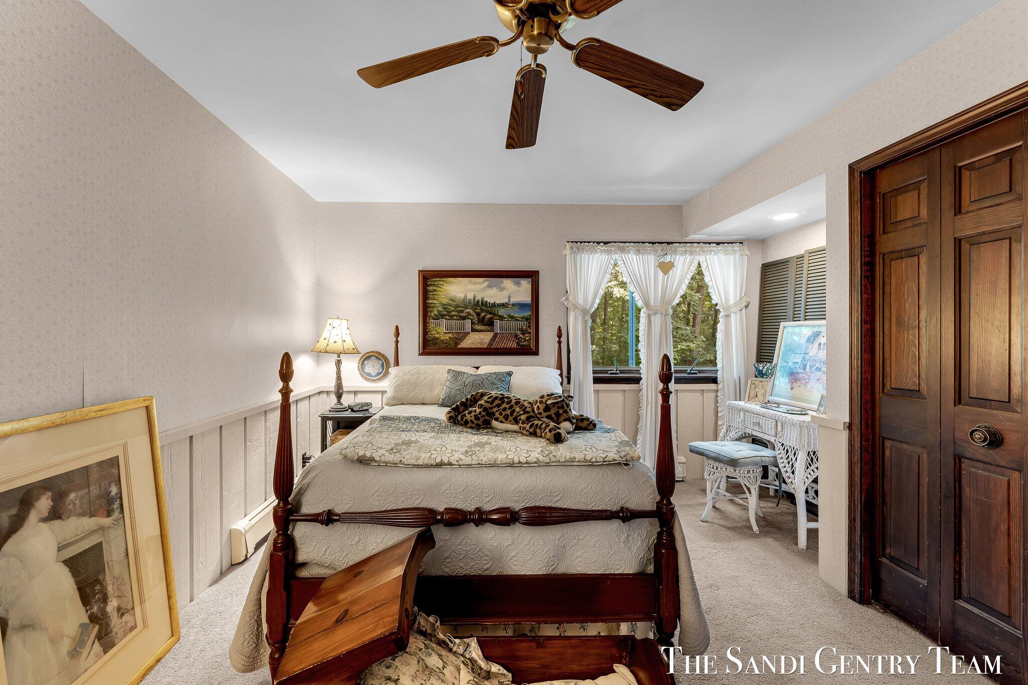 12879 Lakeshore Drive Grand Haven MI 49417