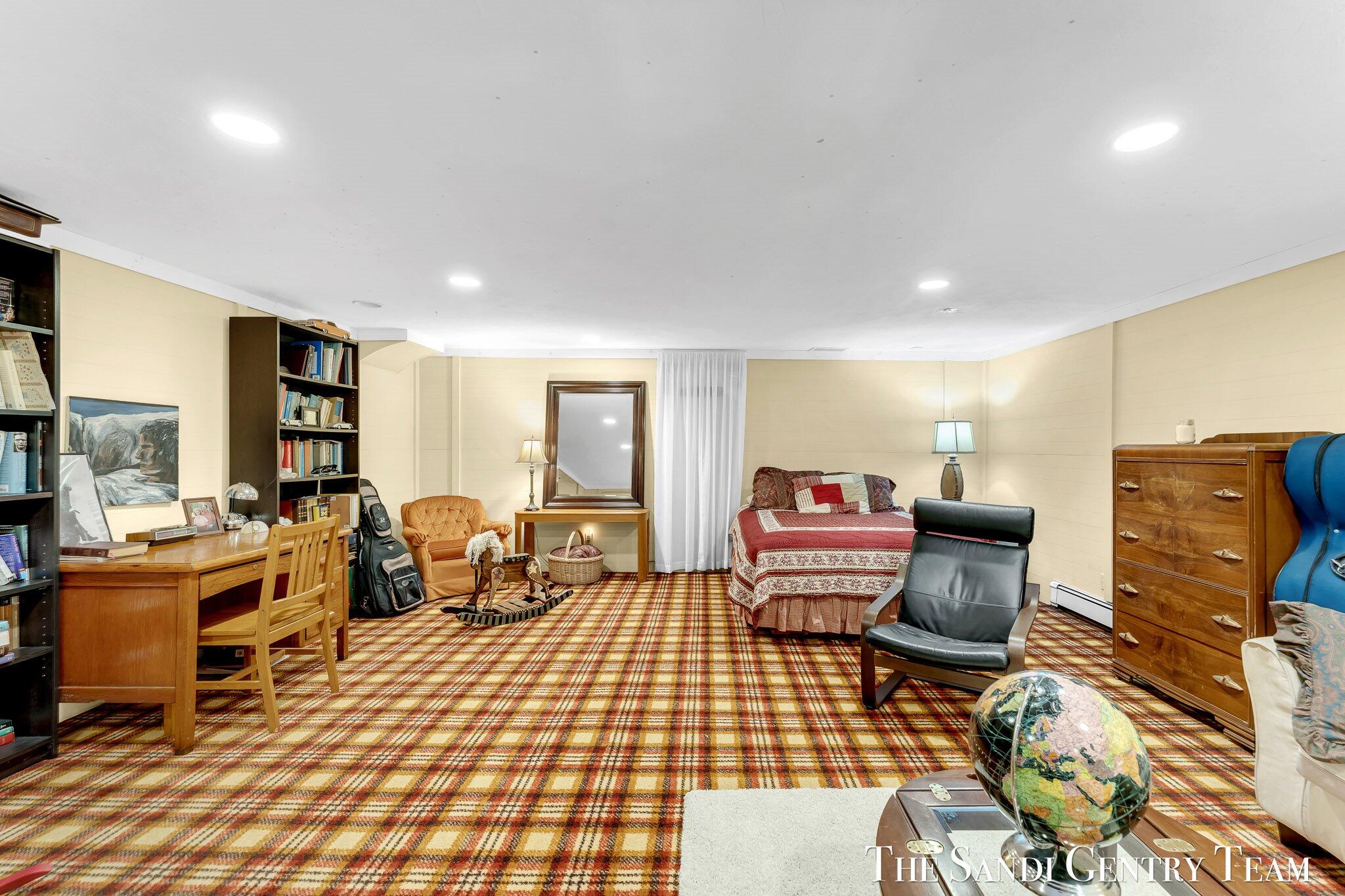 12879 Lakeshore Drive Grand Haven MI 49417