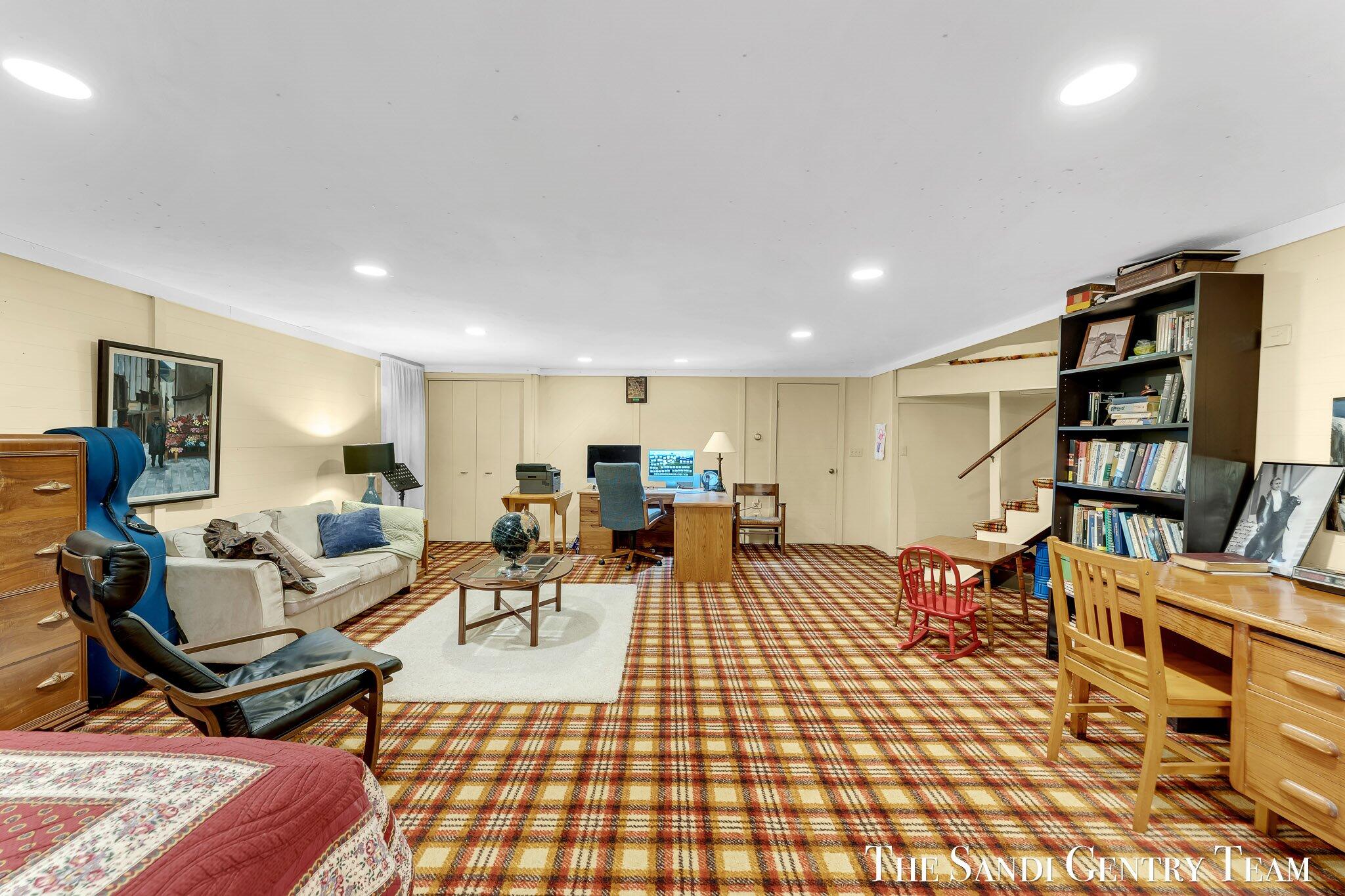 12879 Lakeshore Drive Grand Haven MI 49417