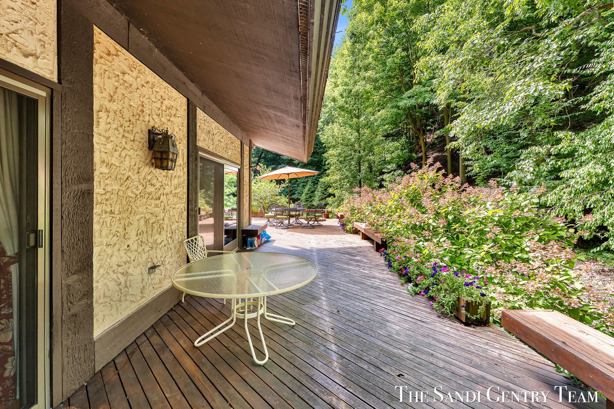 12879 Lakeshore Drive Grand Haven MI 49417